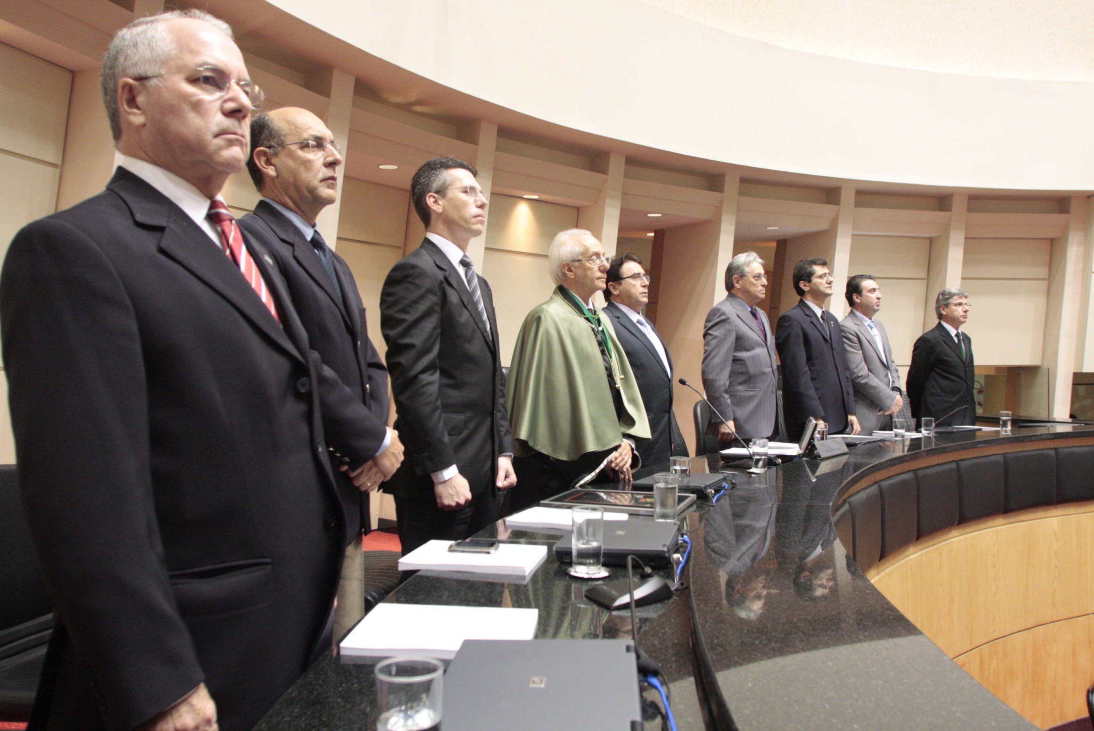 Alesc faz homenagem a Academia de Medicina de SC