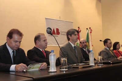 Congresso debate Direito Eleitoral em Santa Catarina