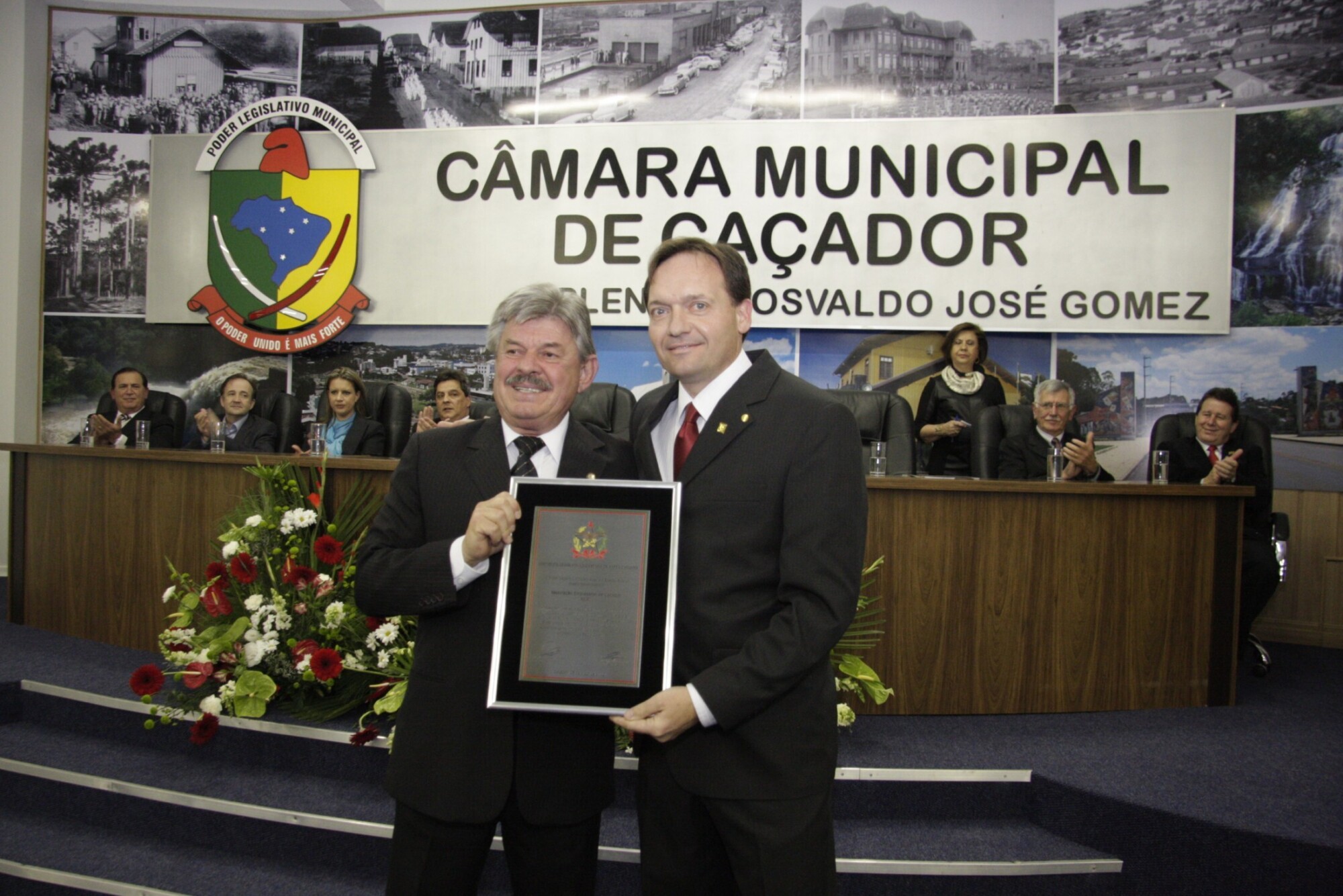 Legislativo homenageia empresariado de Caçador em sessão solene