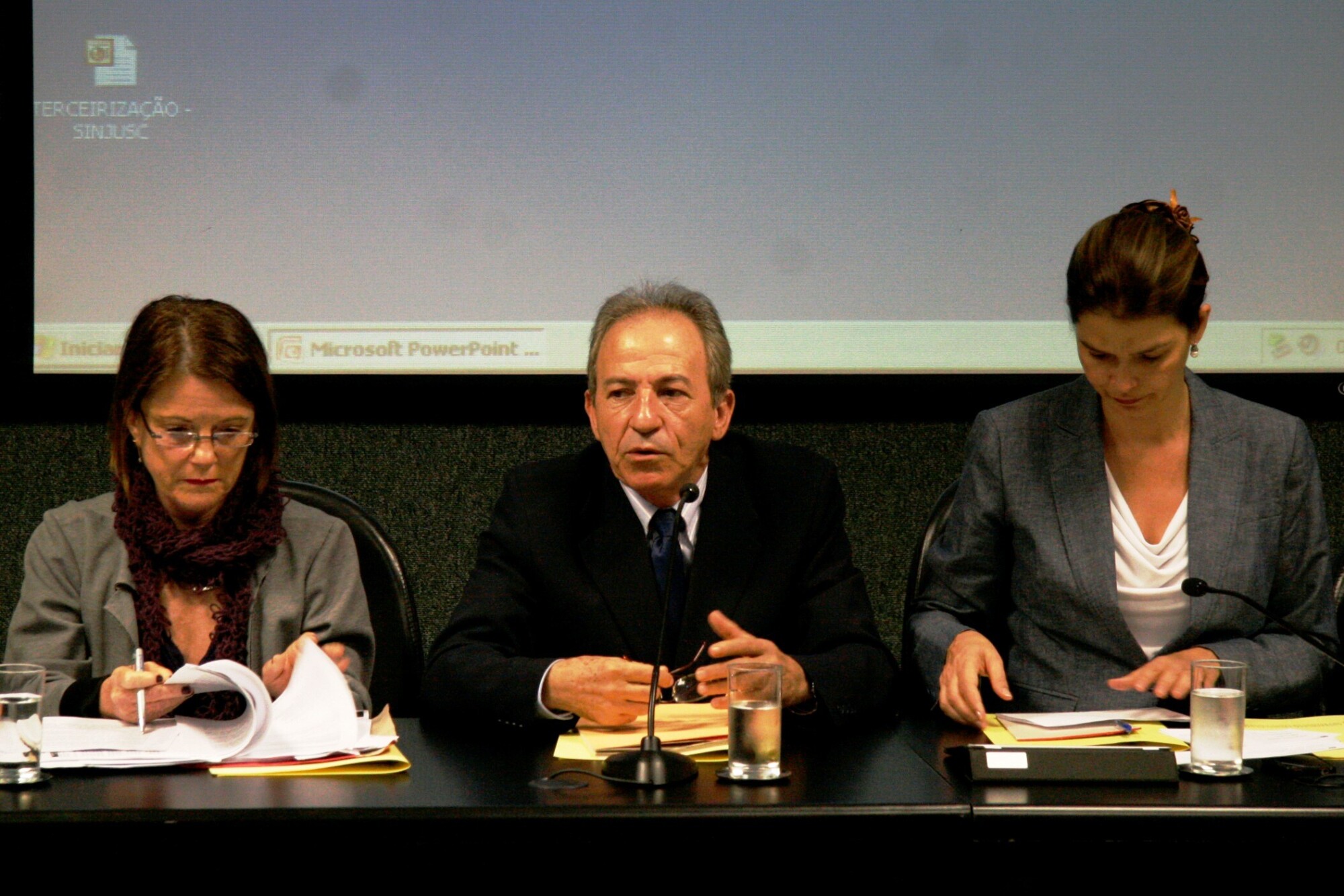 Audiência Pública sobre terceirização de serviços no Judiciário Catarinense - Comissão de Legislação Participativa