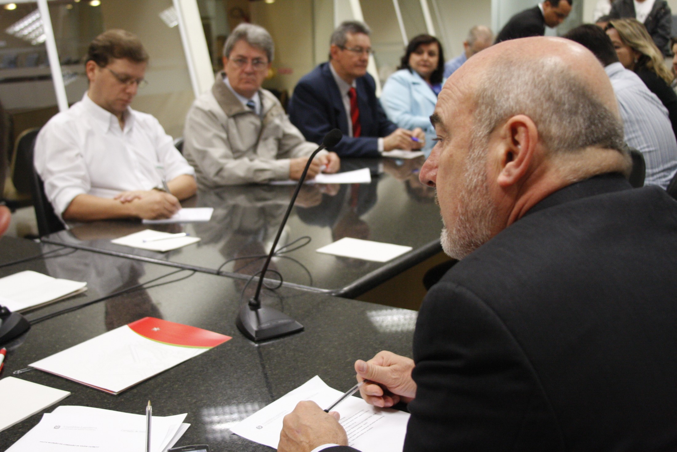 Em pauta: Programa Nacional das Redes de Atenção Básica em Saúde do Ministério da Saúde: Urgência e Emergência