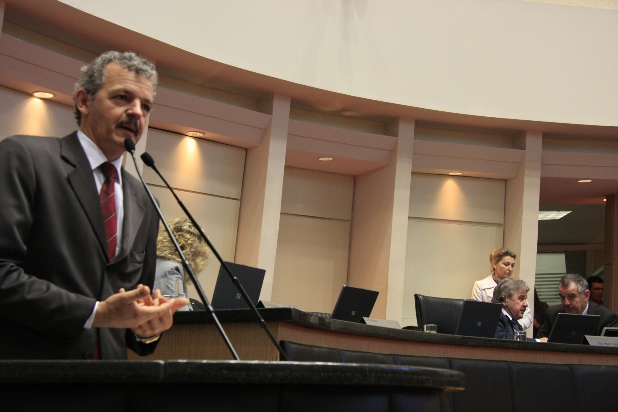 Sessão Ordinária - Plenário Osni Regis - Deputado Dirceu Dresch (PT)