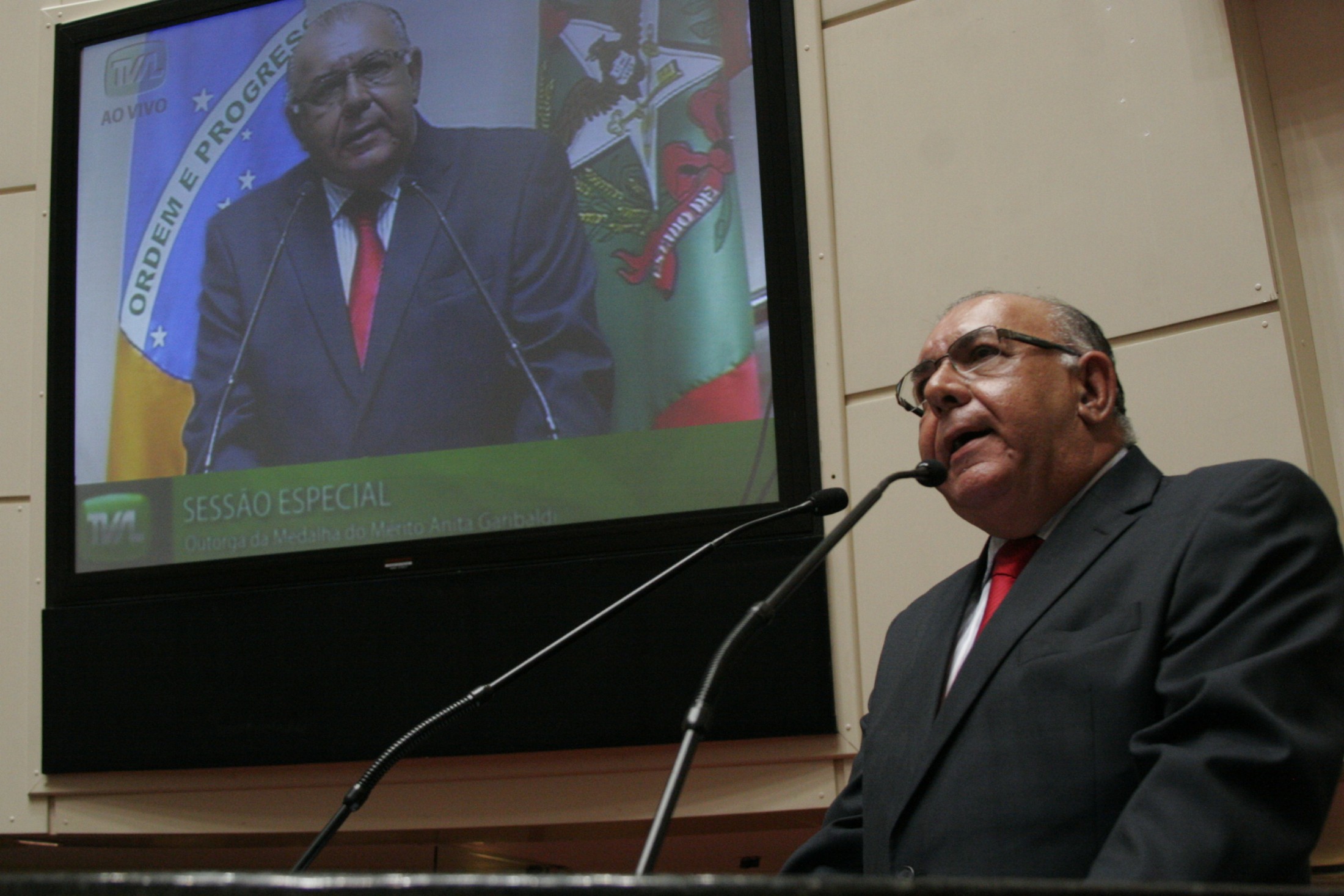 Sessão Solene de Outorga da Medalha Anita Garibaldi ao Ministro Cesar Asfor Rocha