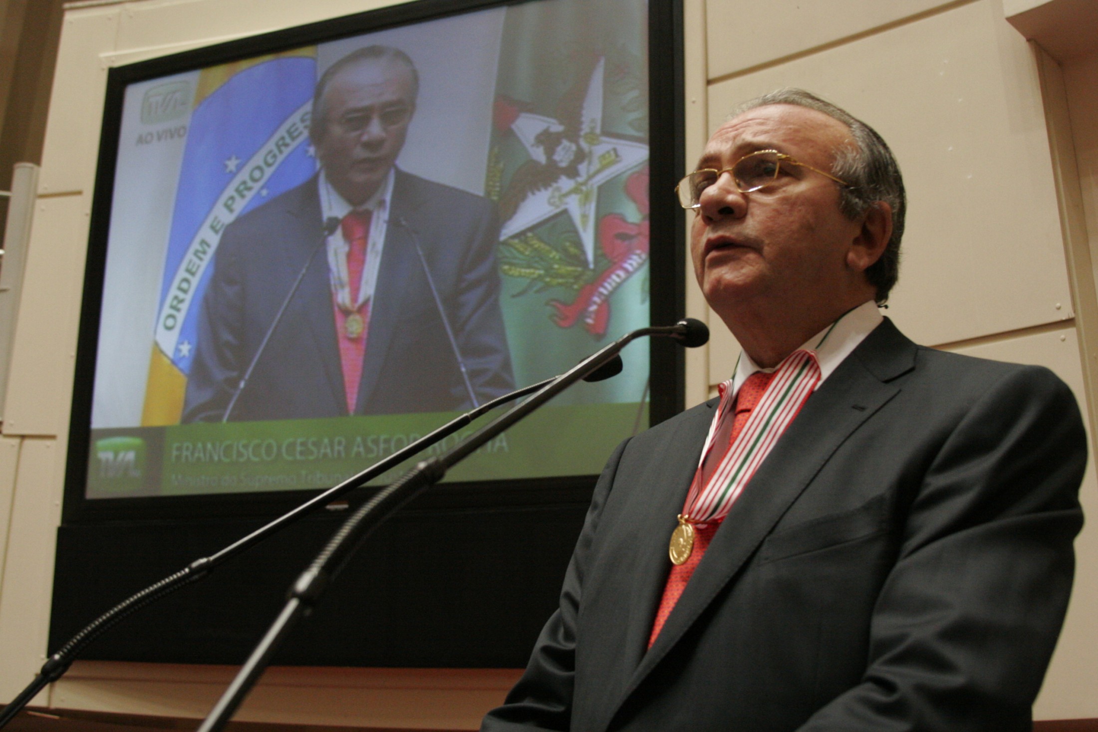 Sessão Solene de Outorga da Medalha Anita Garibaldi ao Ministro Cesar Asfor Rocha