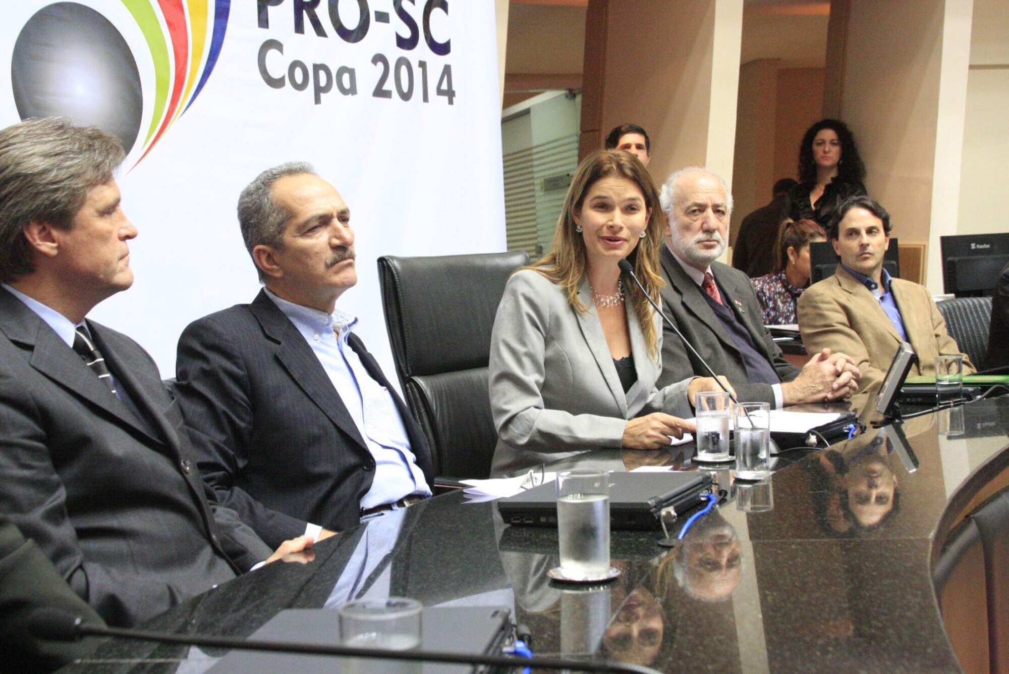 Ato de lançamento da Frente Parlamentar Pró Santa Catarina na Copa do Mundo 2014 com a presença do Ministro do Esporte