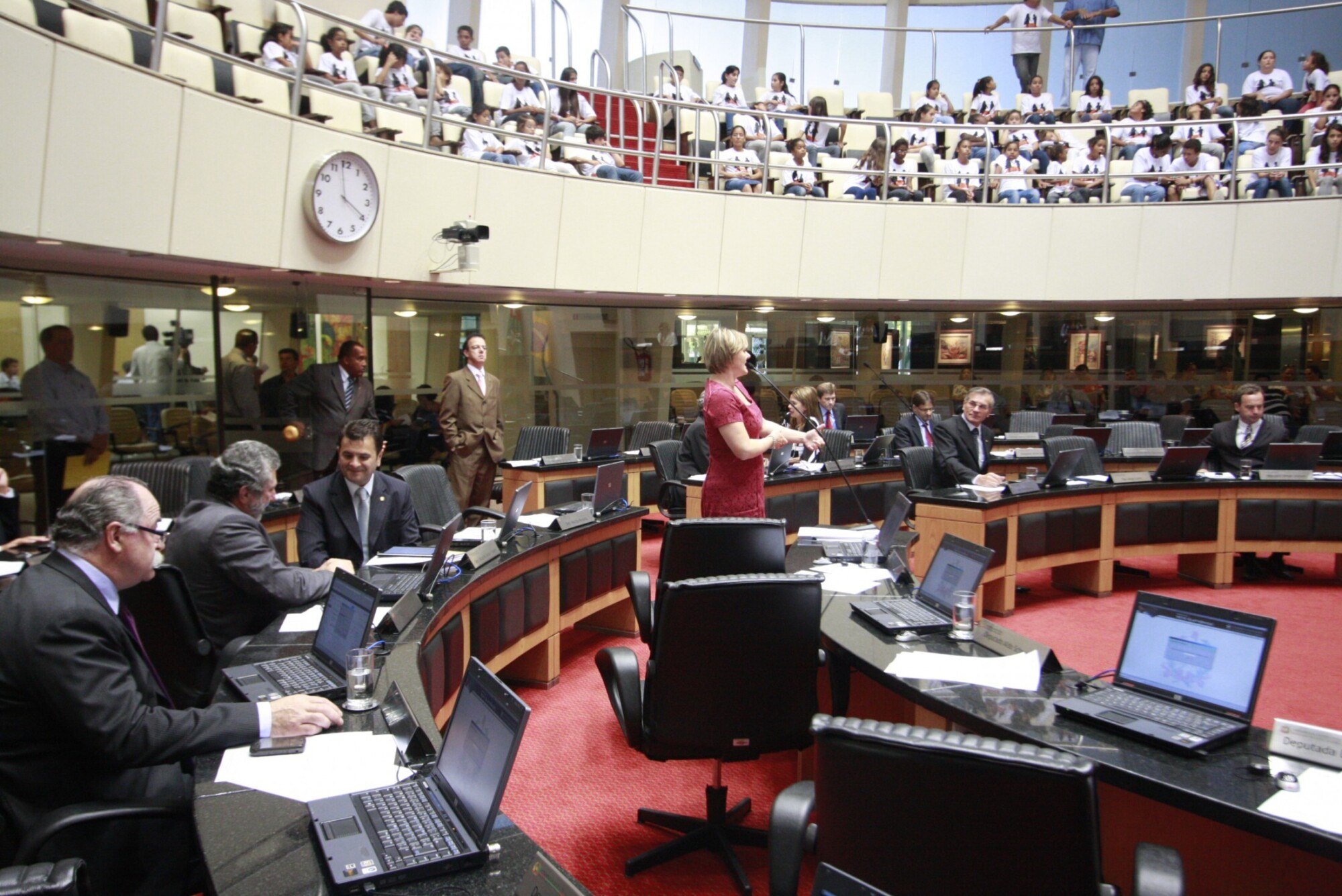 Julho começa com projetos de destaque em pauta