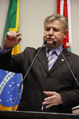 Parlamentar aponta deficiências na estrutura hospitalar da Capital