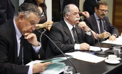CCJ aprova realização de audiência sobre criação da defensoria pública