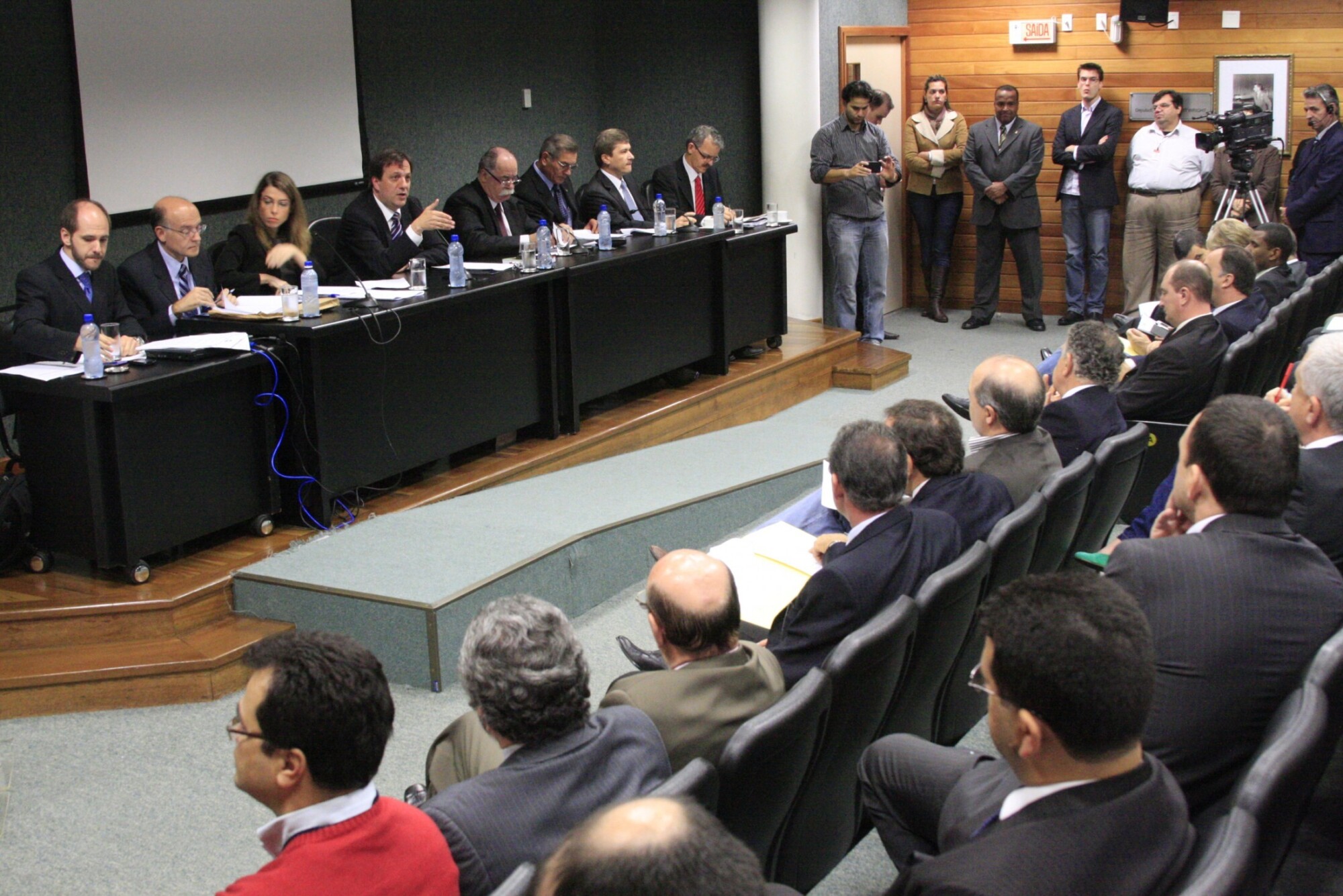 Projeto da Defensoria Pública é criticado em audiência