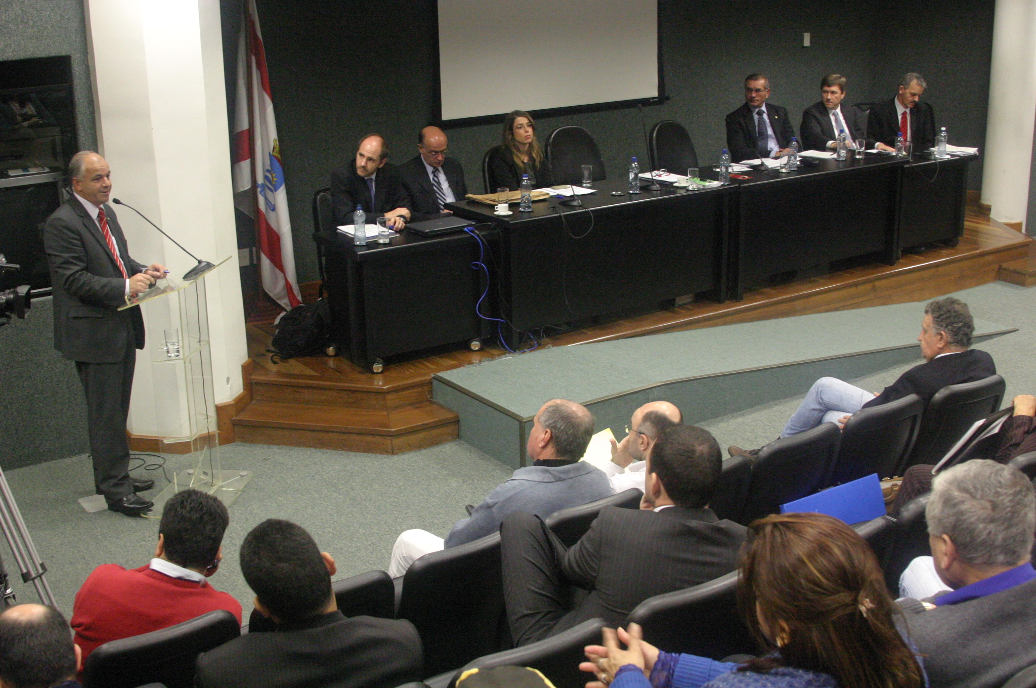 Audiência Pública a fim de discutir sobre a Implantação da Defensoria Pública de Santa Catarina