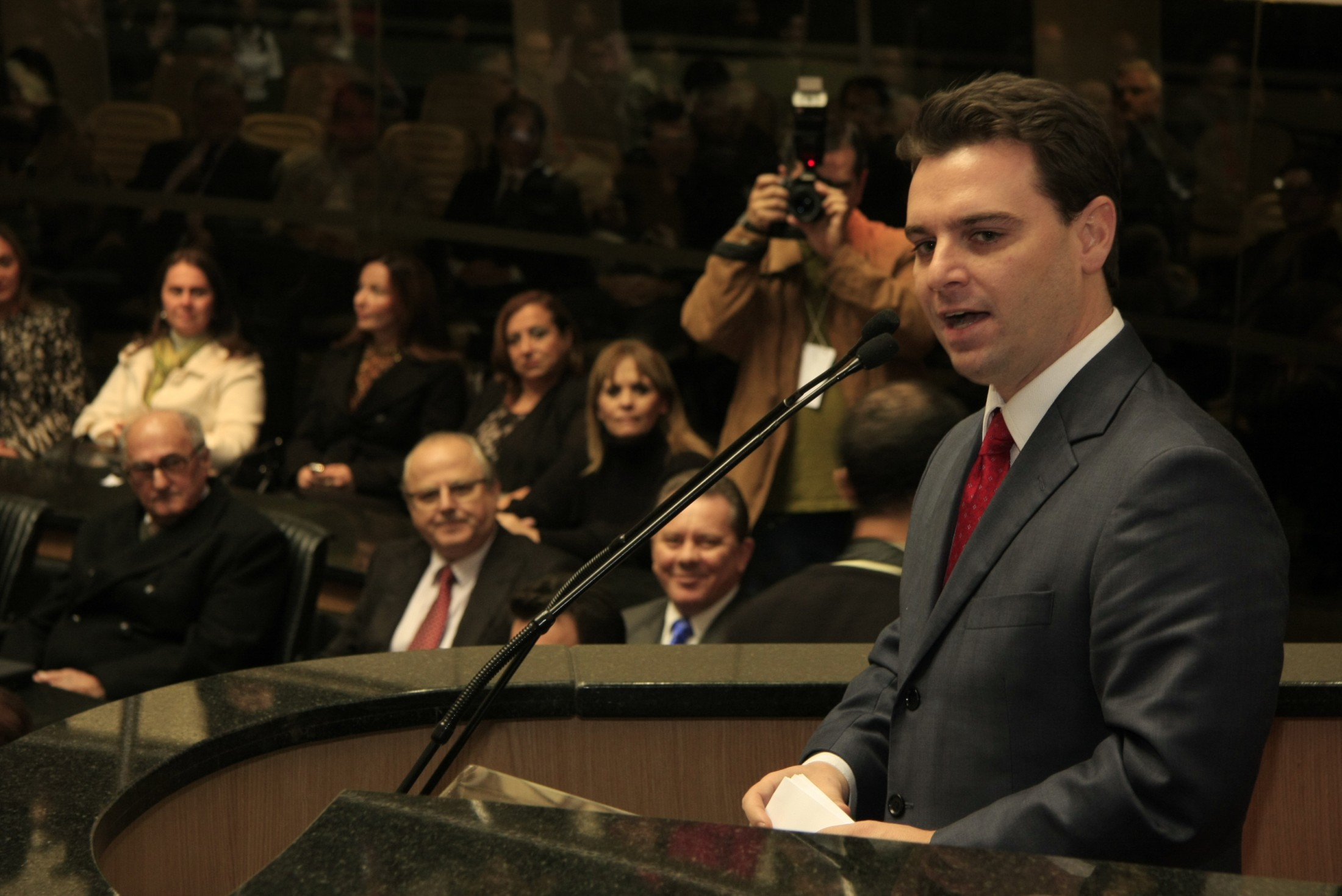 Sessão Solene de concessão de título de Cidadão Catarinense ao senhor Renato Hendges