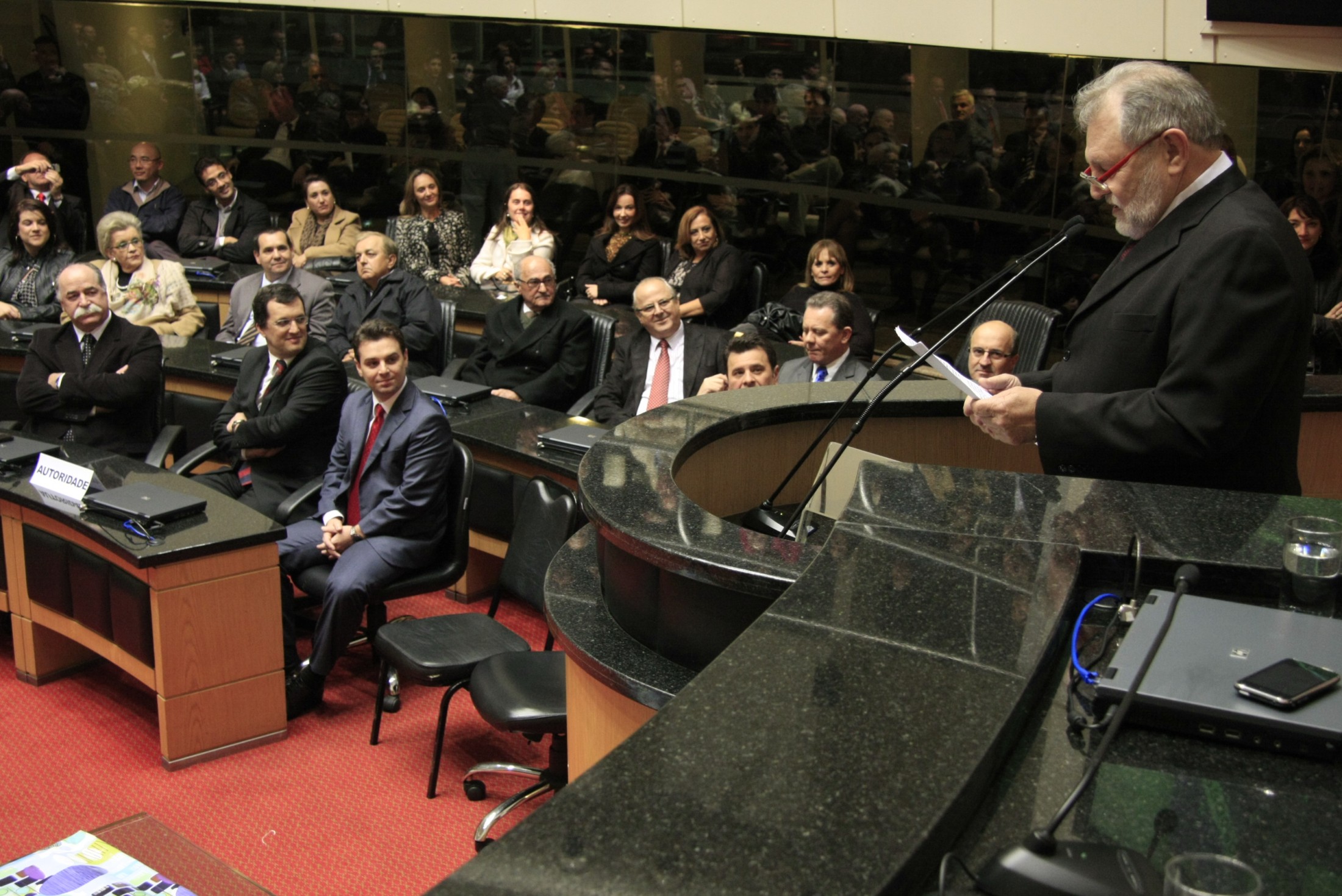 Sessão Solene de concessão de título de Cidadão Catarinense ao senhor Renato Hendges