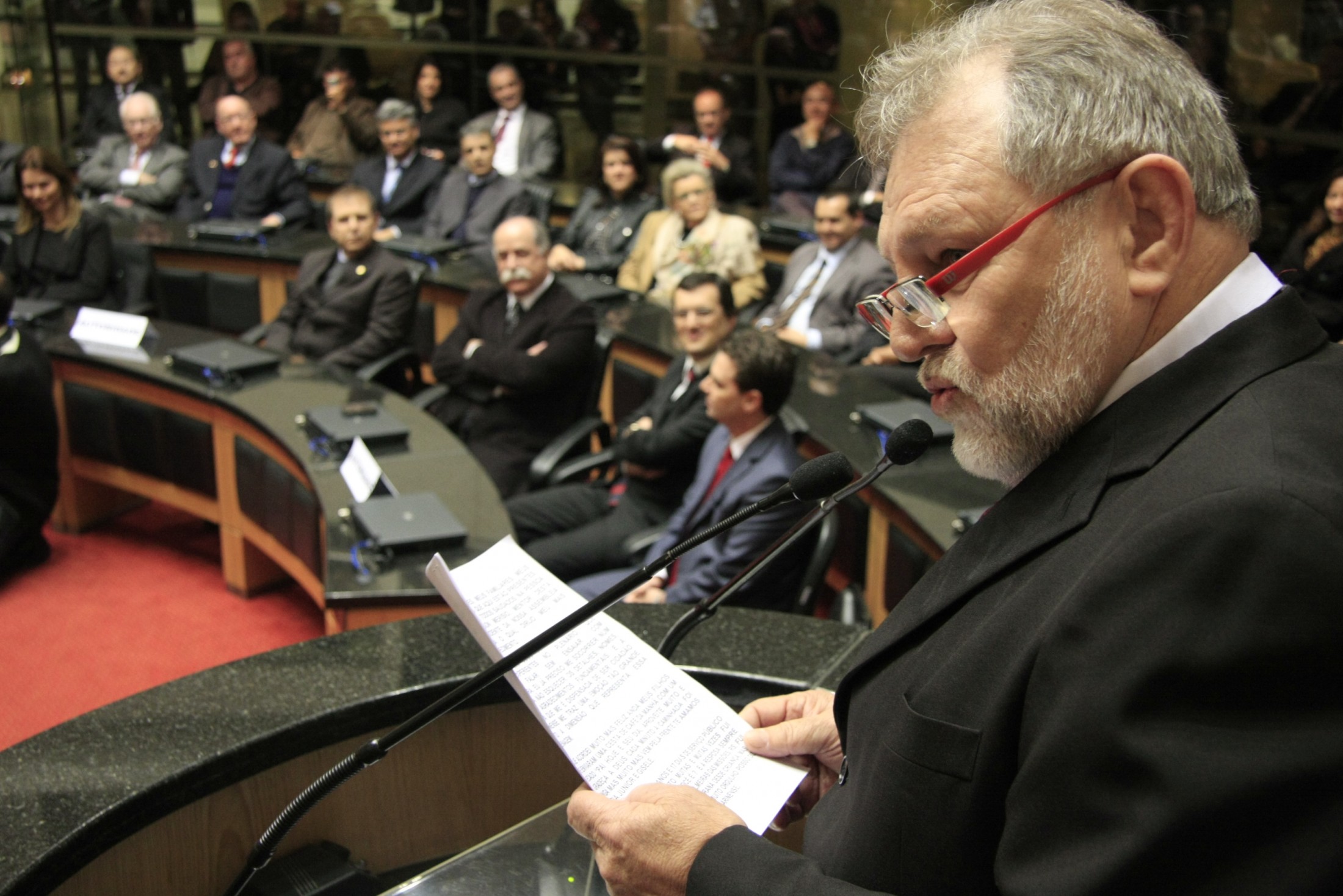 Sessão Solene de concessão de título de Cidadão Catarinense ao senhor Renato Hendges