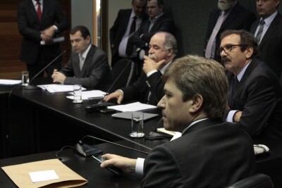 CCJ fica em aberto até 14h30