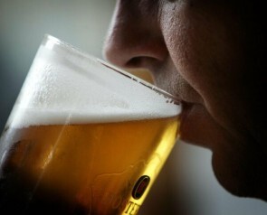 Venda e consumo de bebida alcoólica não serão proibidos nas eleições