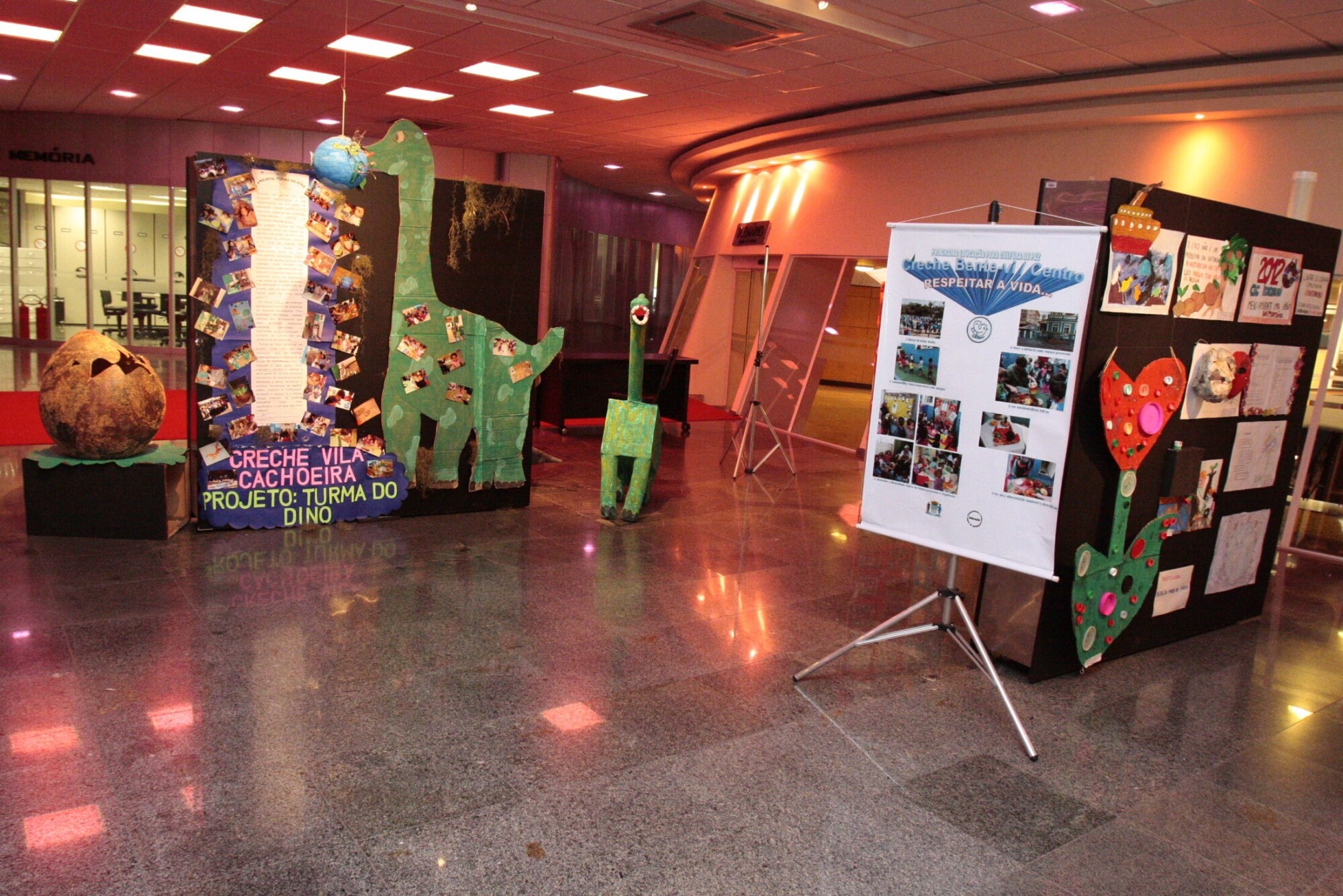 Exposição Mostra de Paz - Trabalhos dos alunos da Rede Municipal de Educação
