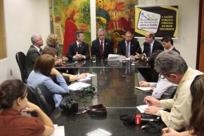 Comissão intensifica campanha por mais recursos para a saúde