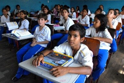 Deputados comentam limitação de estudantes por turma no ensino público