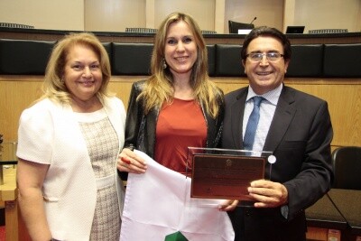 Assembleia homenageia 43 personalidades e entidades pelos 100 anos do Contestado