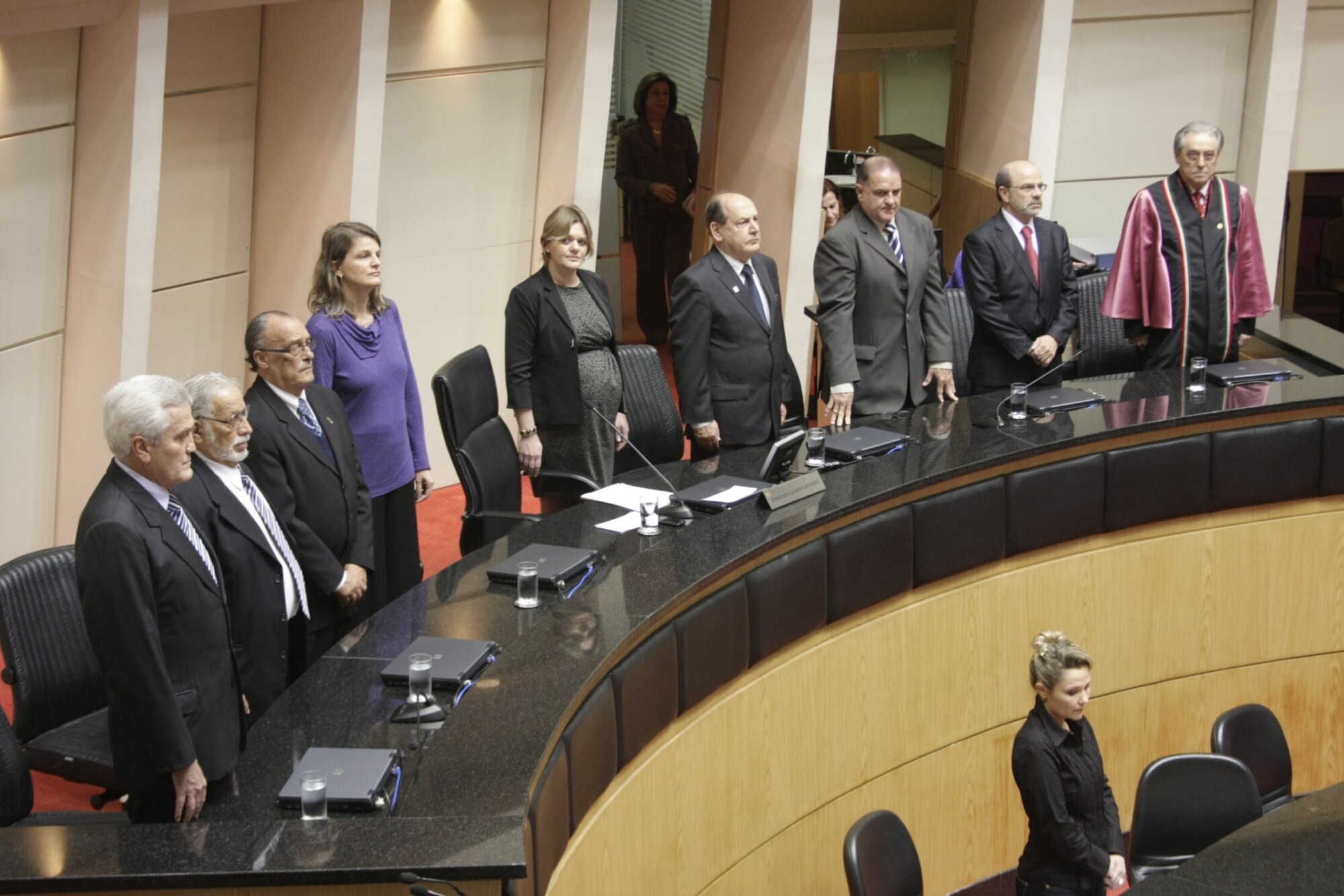 Cirurgiões-dentistas recebem homenagem da Assembleia