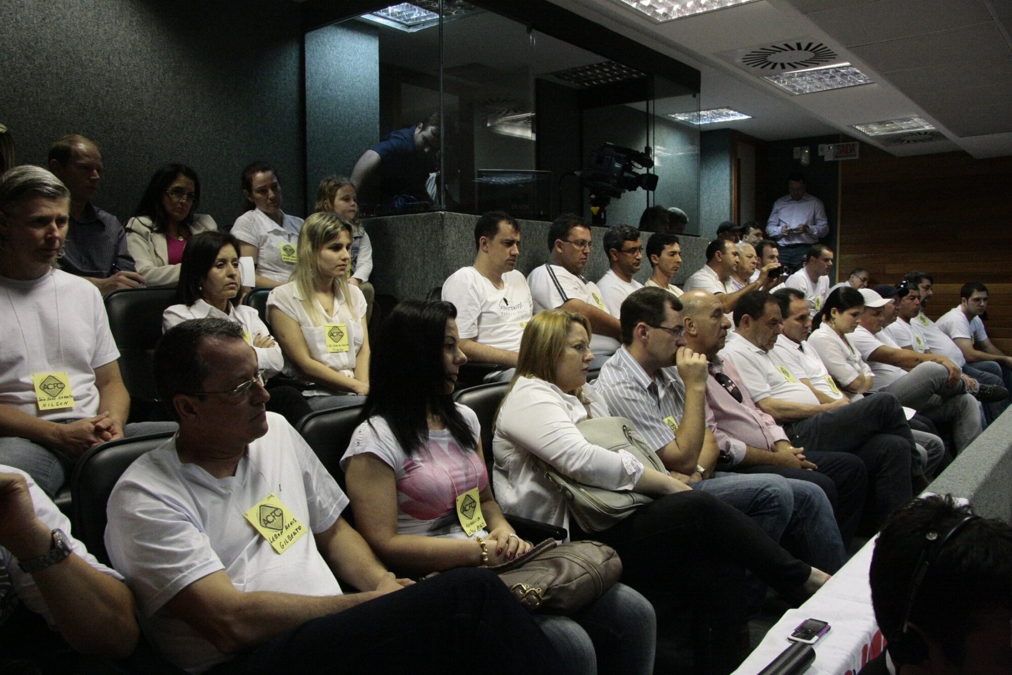 Acordo adia alterações na regulamentação das autoescolas