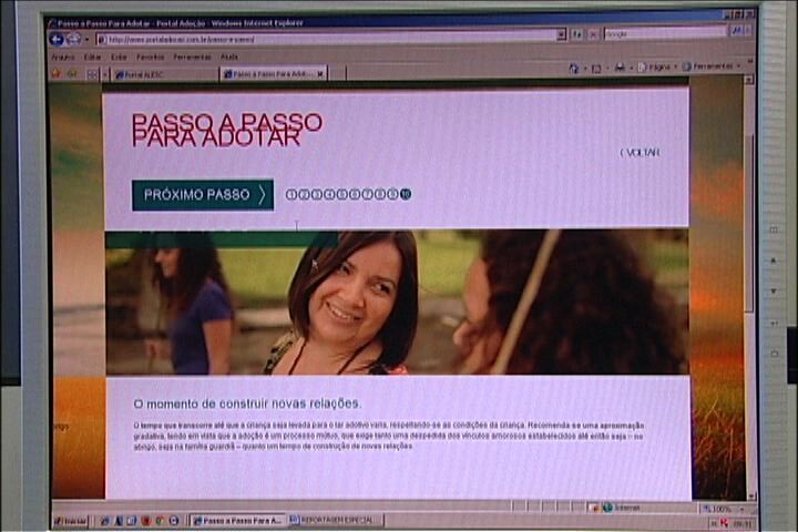 Adoção Laços de Amor: site reformulado conta com novos depoimentos reais