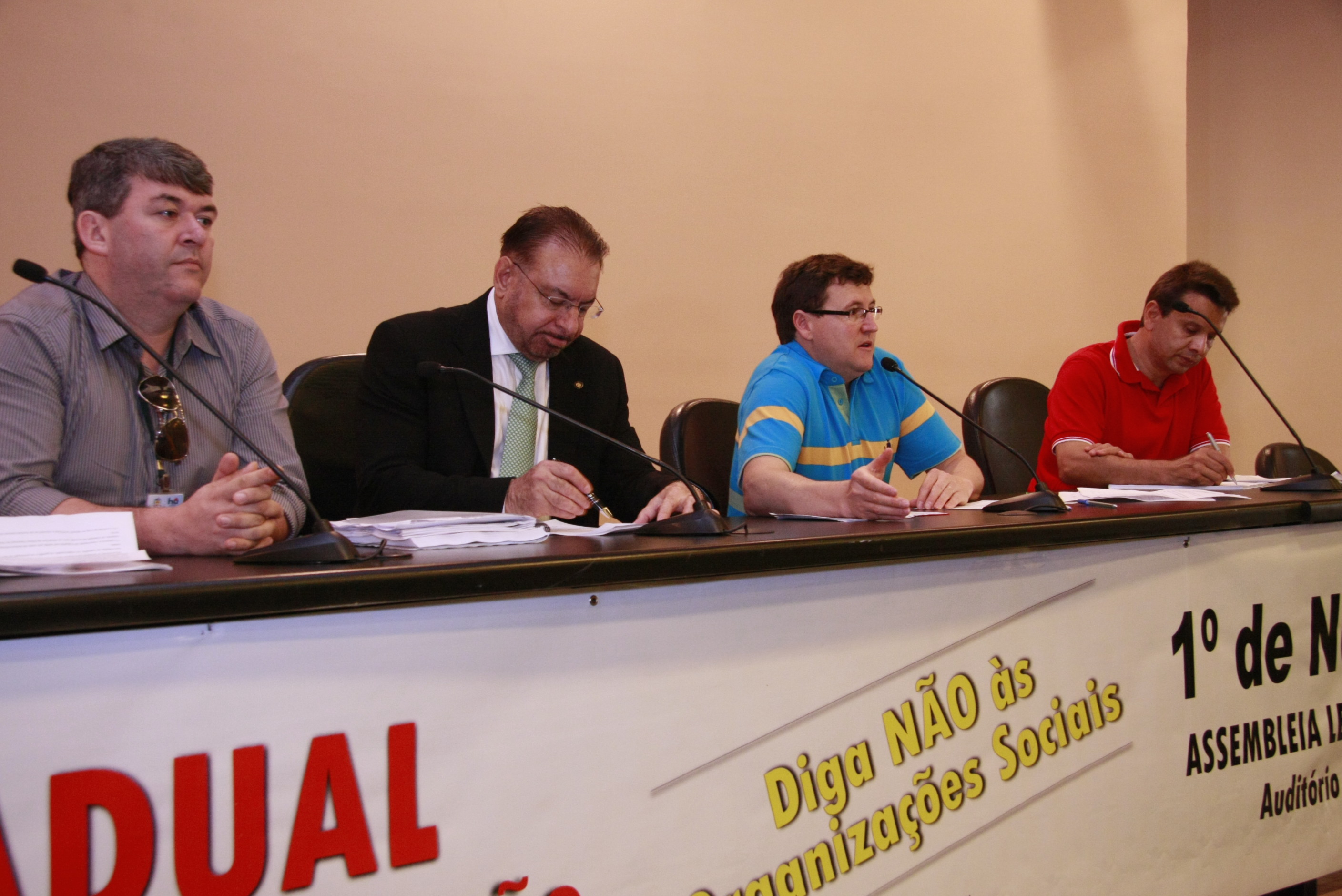 Plenária, organizada pelo Sindicato dos Trabalhadores no Serviço Público Estadual de Santa Catarina