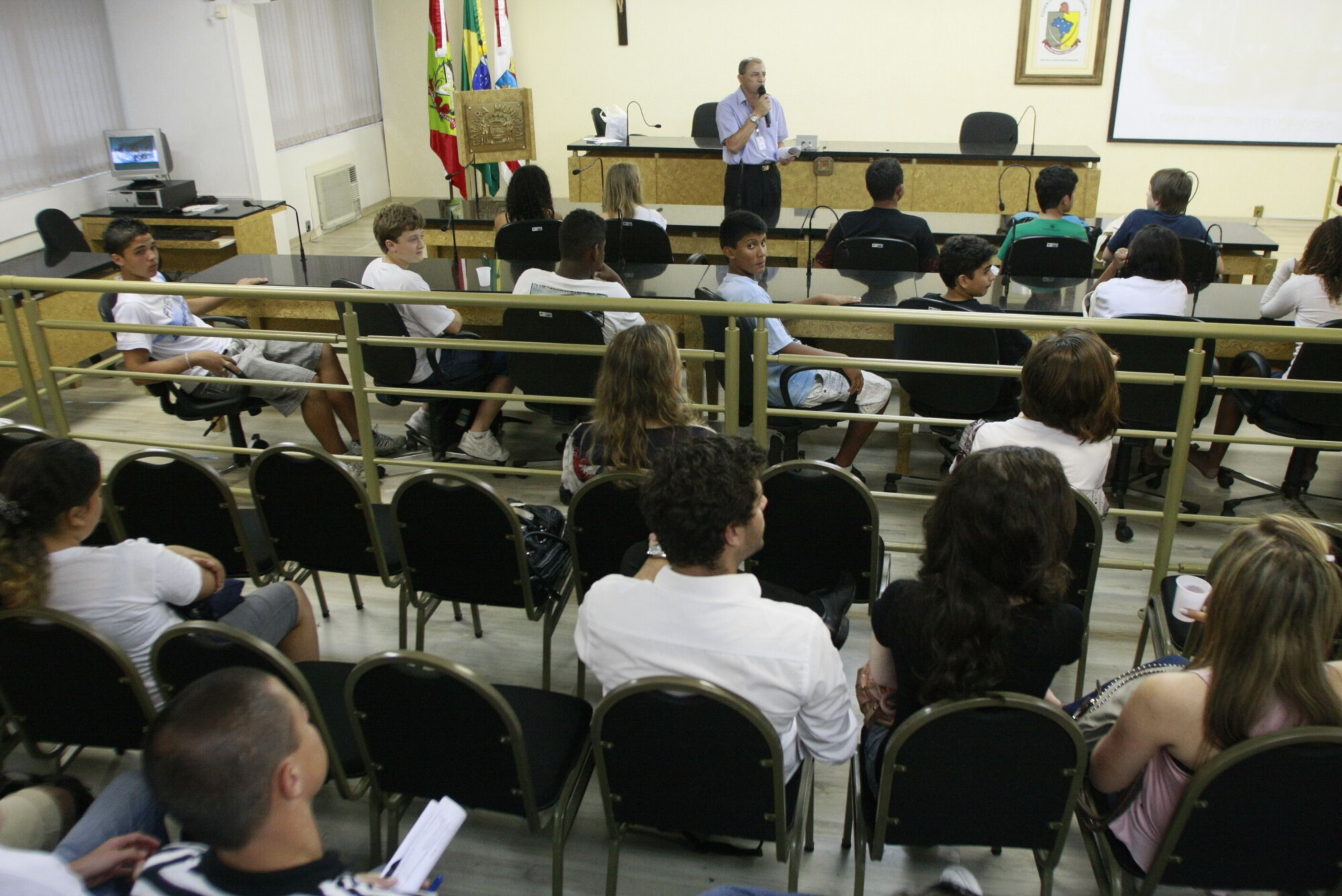 Estudantes visitam a Câmara de Vereadores de Florianópolis