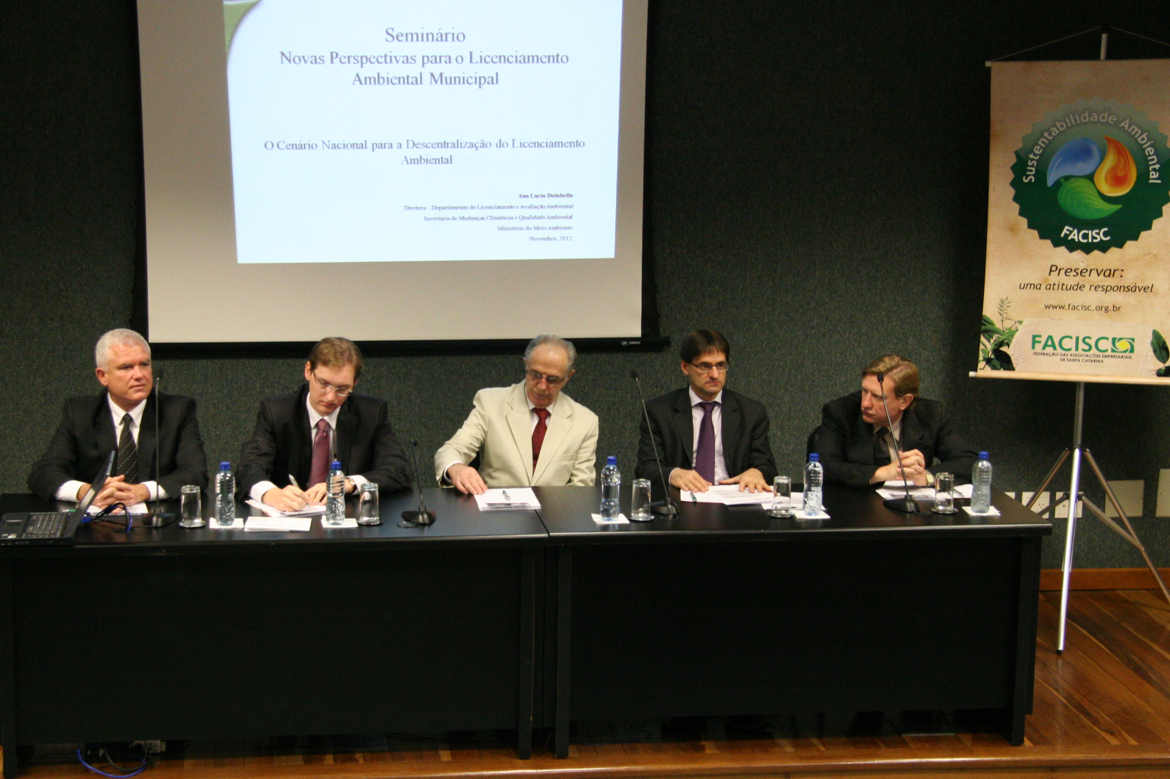 Seminário Novas Perspectivas sobre o Licenciamento Ambiental Municipal, promovido em conjunto entre a FACISC e FECAM - Foto: Miriam Zomer