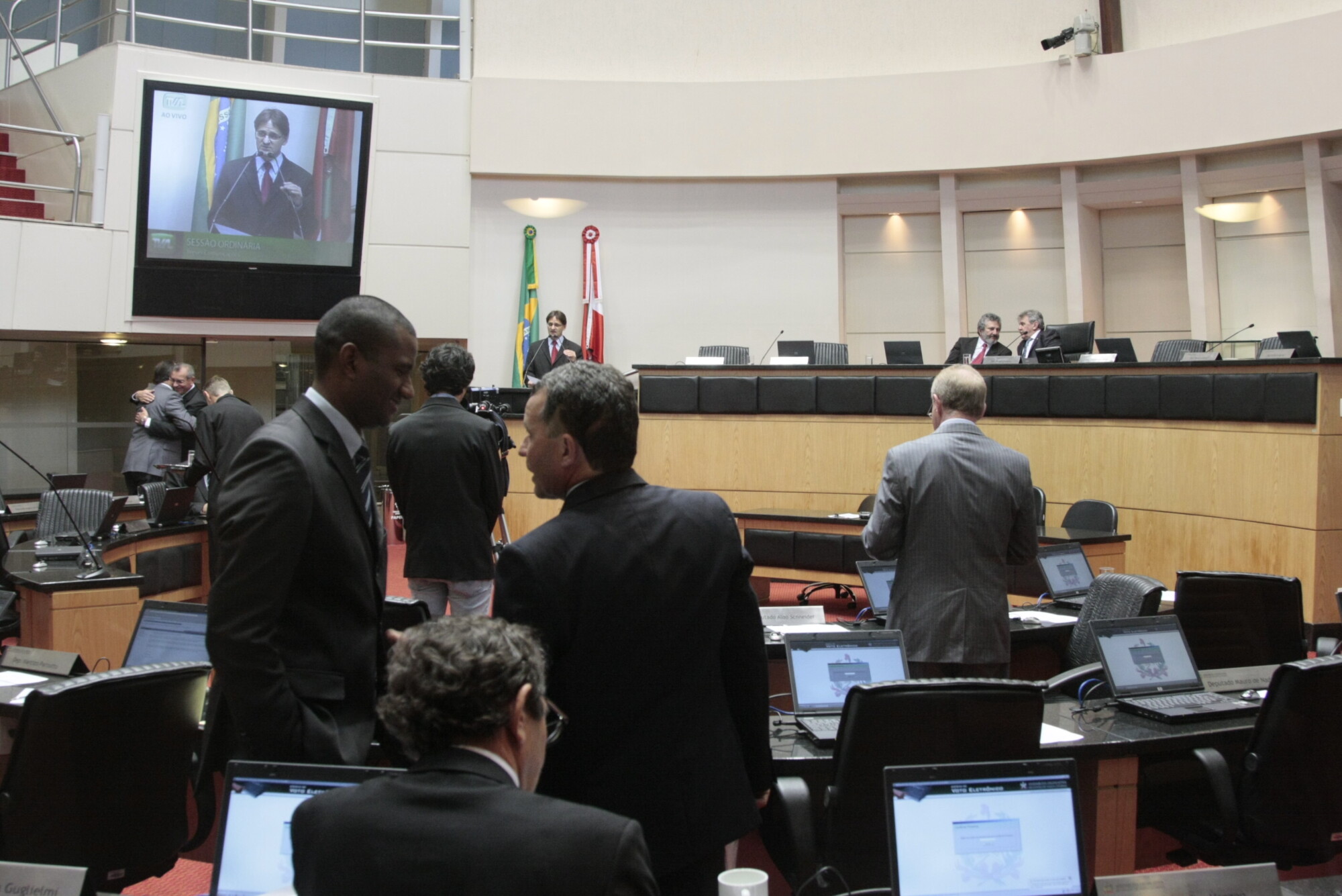 Obrigatoriedade de curso superior para ingresso na PM volta à discussão