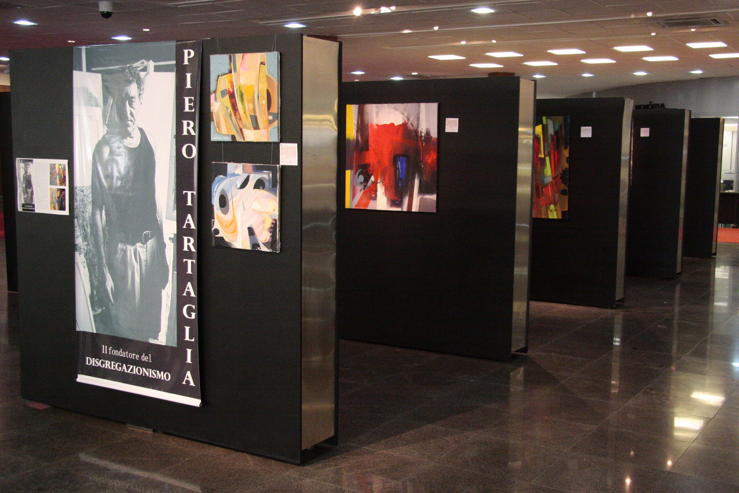 Exposição Os Imortais - Homenagem aos artistas plásticos Piero Tartaglia e Bertina Lopes. Foto: Miriam Zomer