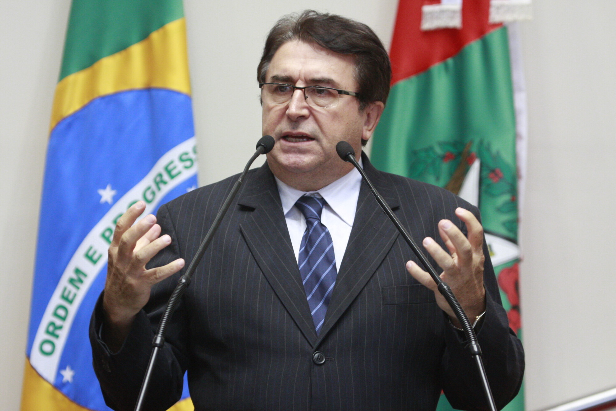 Deputado Antonio Aguiar recupera-se de cirurgia em São Paulo