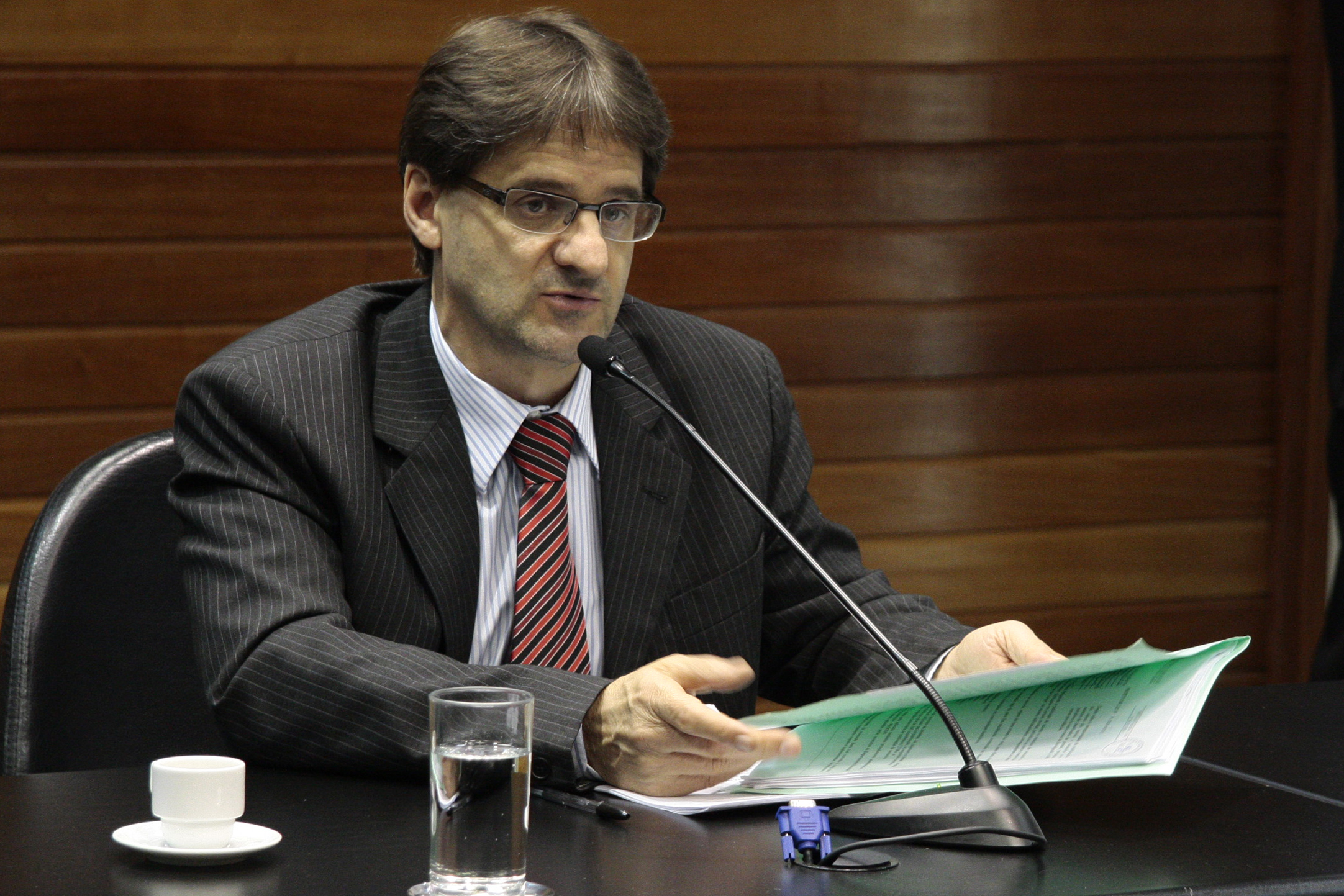 Reunião da Comissão de Finanças e Tributação. Foto: Miriam Zomer