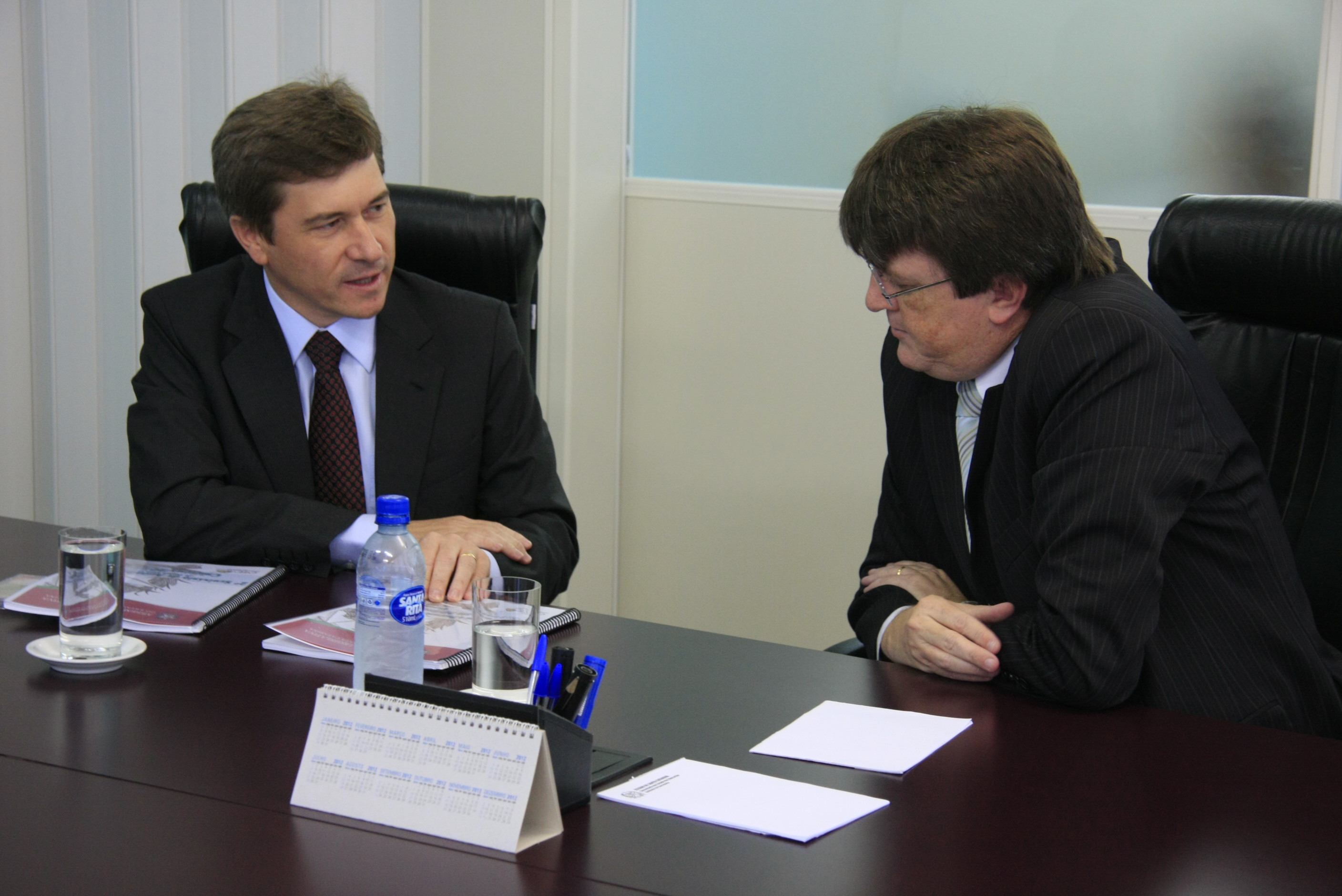 Reunião da Comissão de Defesa dos Diretos da Pessoa com Deficiência com o Secretário de Educação Eduardo Deschamps. Foto: Miriam Zomer