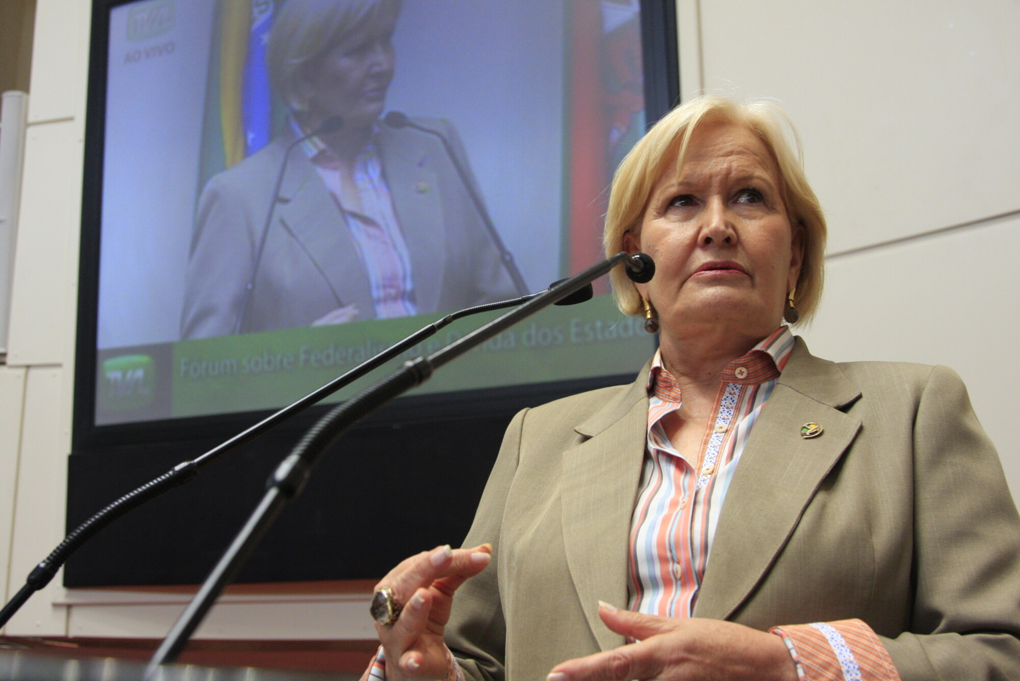 Senadora aborda soluções para as dívidas dos estados com a União