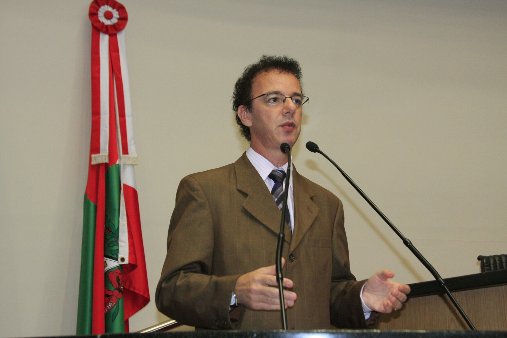 Encontro Estadual de Políticas sobre drogas segue até quinta-feira (29) em Florianópolis