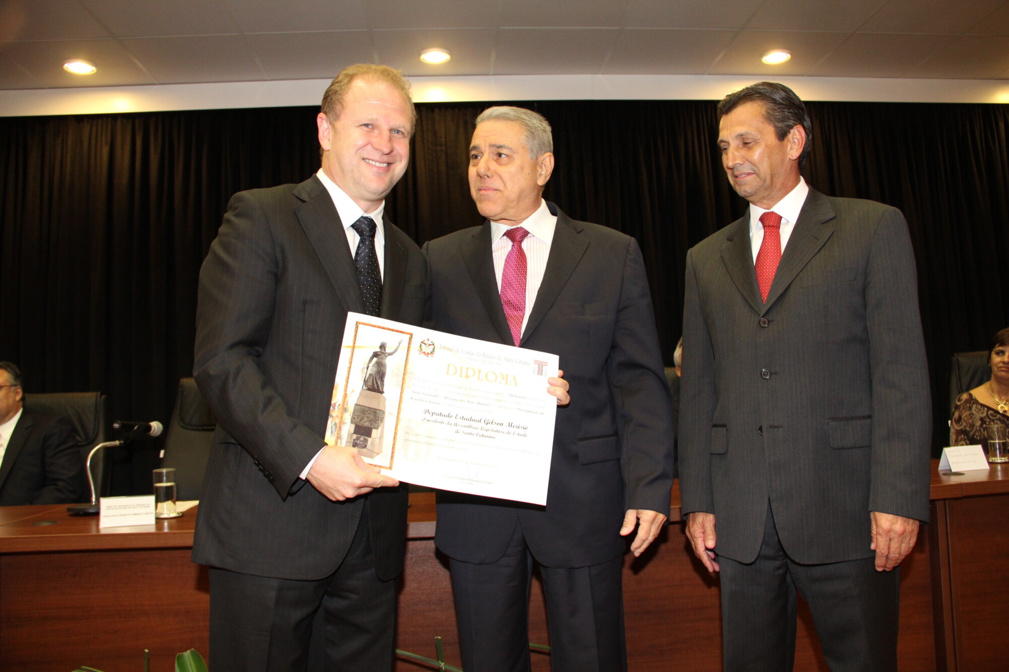 Presidente da Assembleia é homenageado em evento no TCE-SC