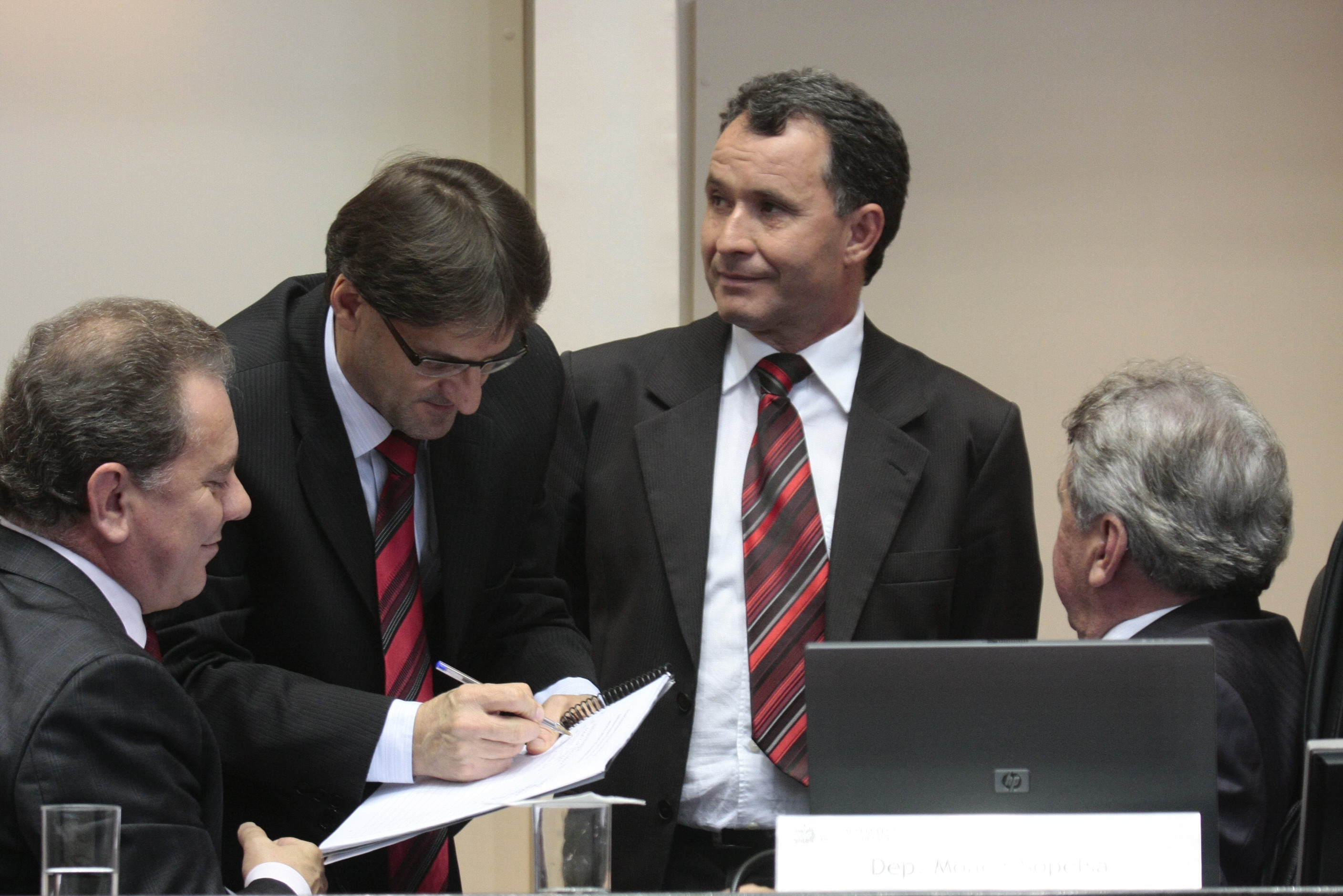 Sessão Ordinária - Plenário Osni Régis. Foto: Carlos Kilian