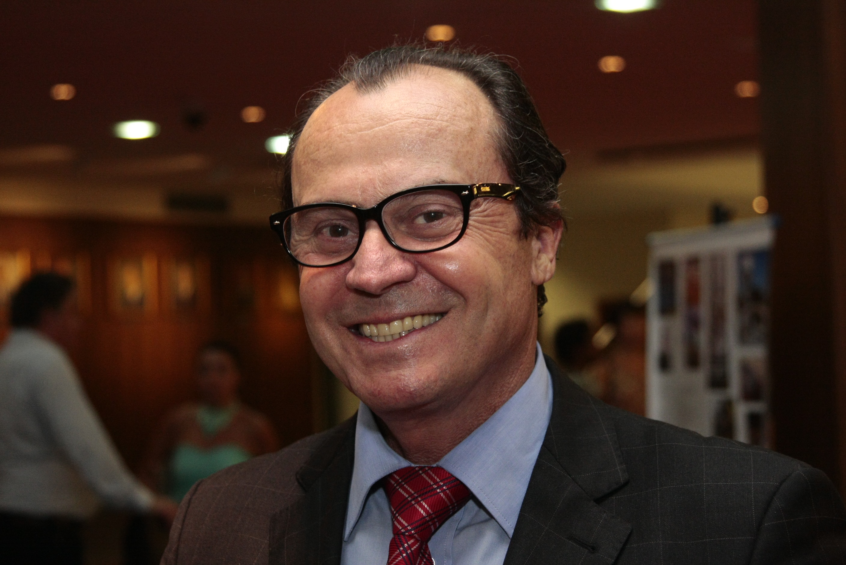 Jornalista Ademir Arnon