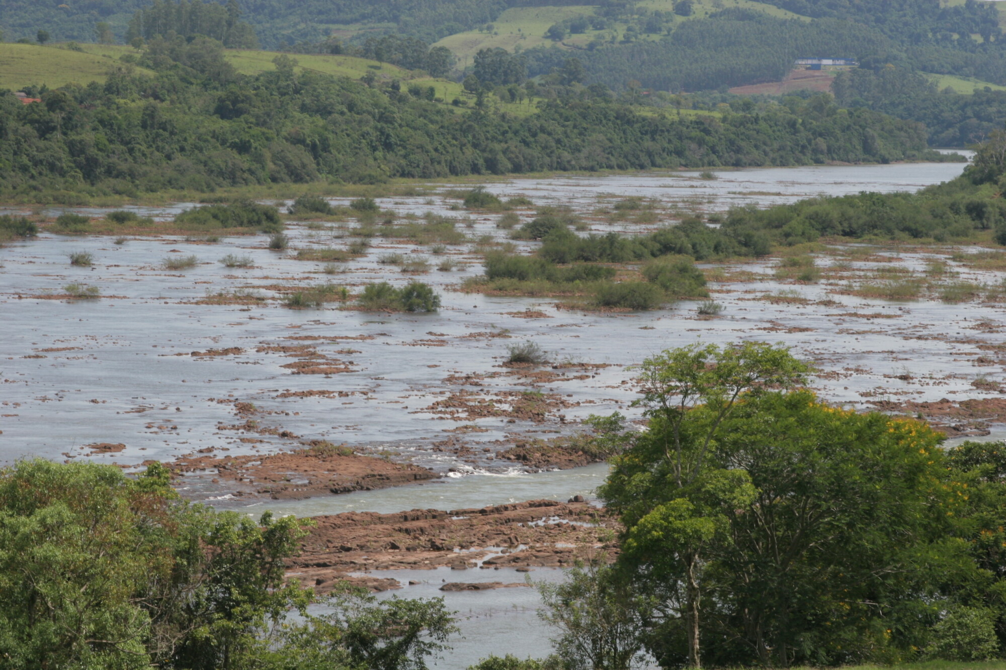 Além da escassez de peixes, navegação foi comprometida