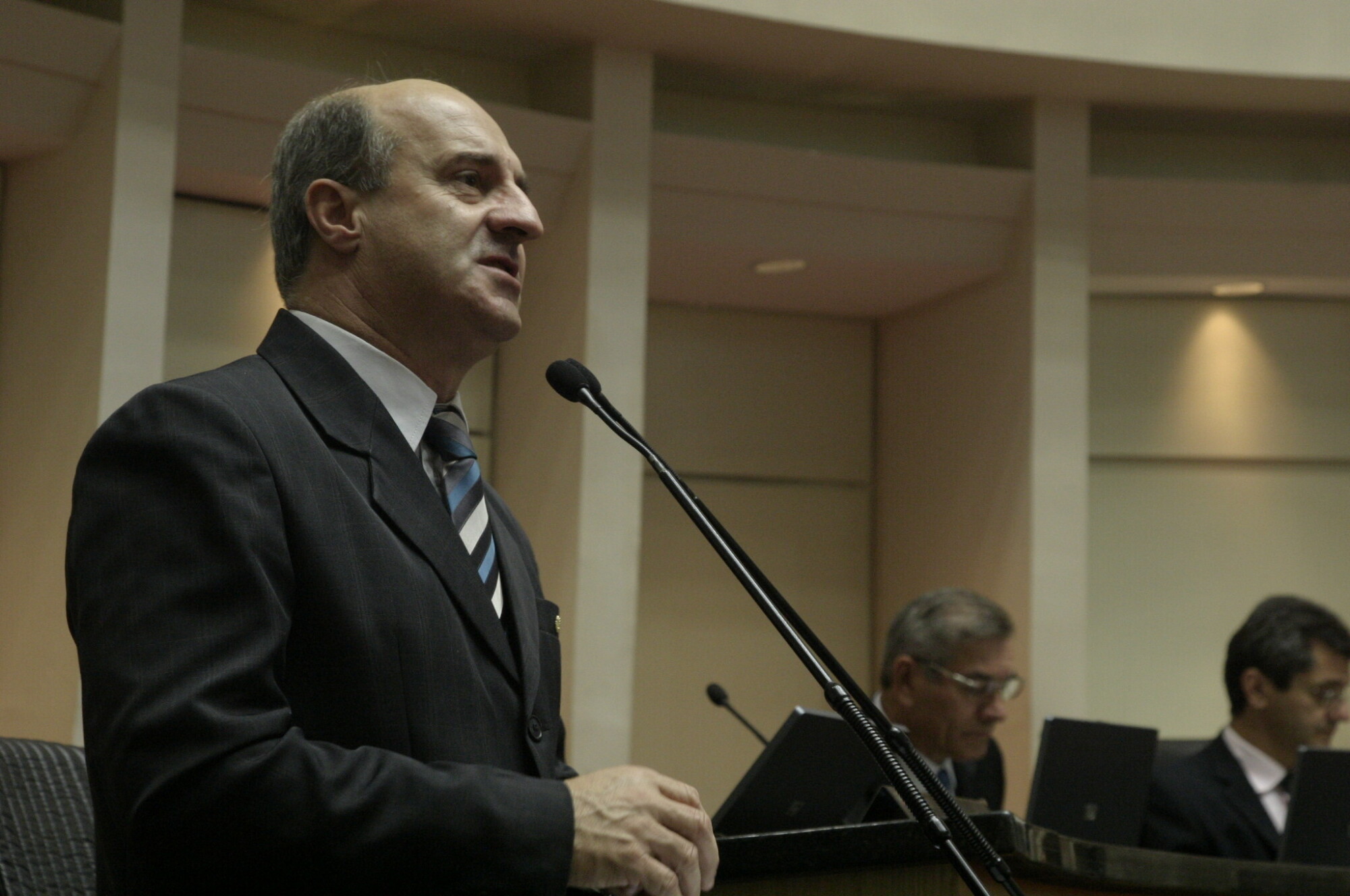 Deputado José Milton salienta que o problema na saúde é falta de financiamento