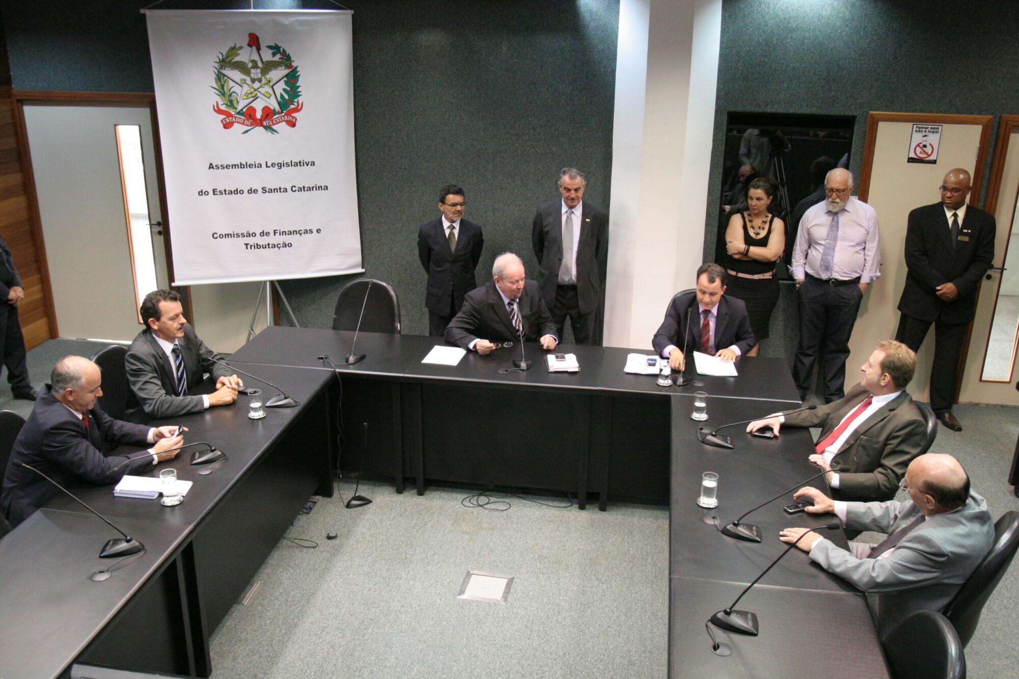 Finanças encerra atividades do ano com votação de três projetos
