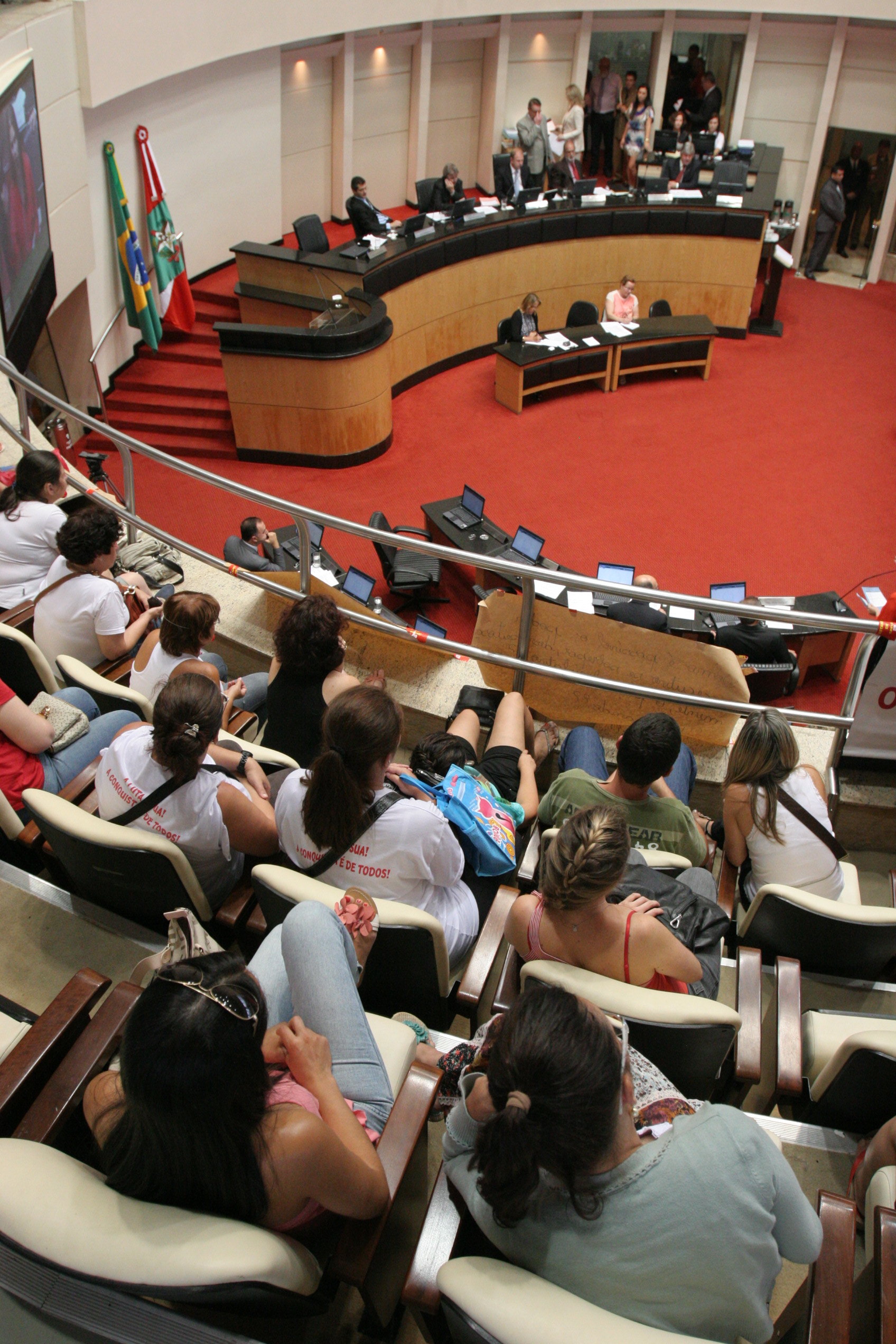 Sessão Ordinária - Plenário Osni Régis - Foto: Carlos Kilian