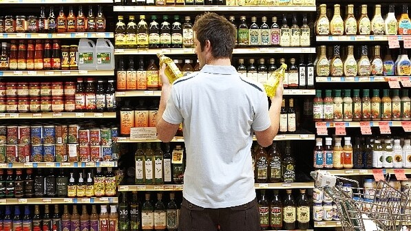 Produto vencido na prateleira vale outro grátis para o consumidor