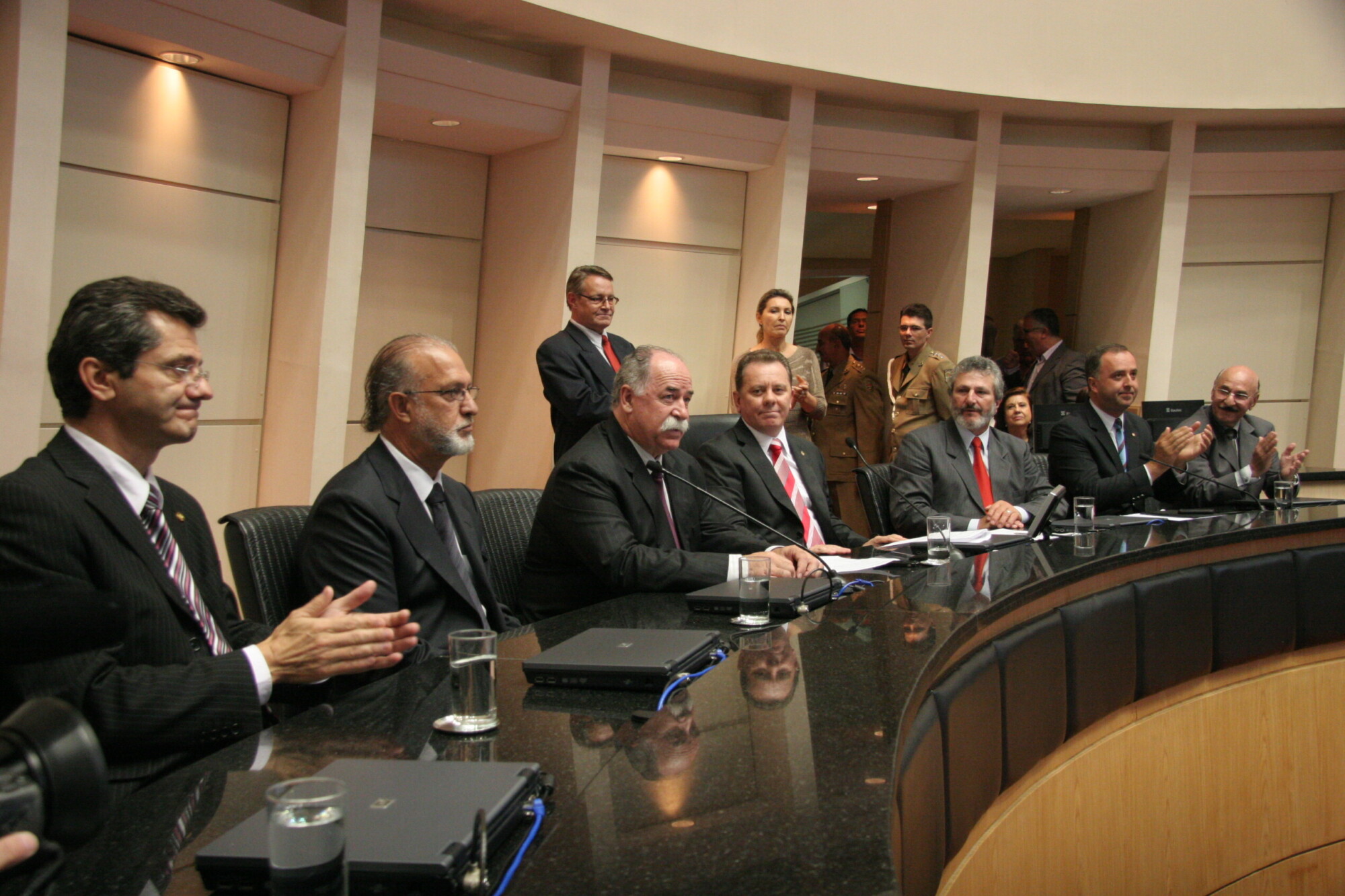 Votação indica membros da Mesa
