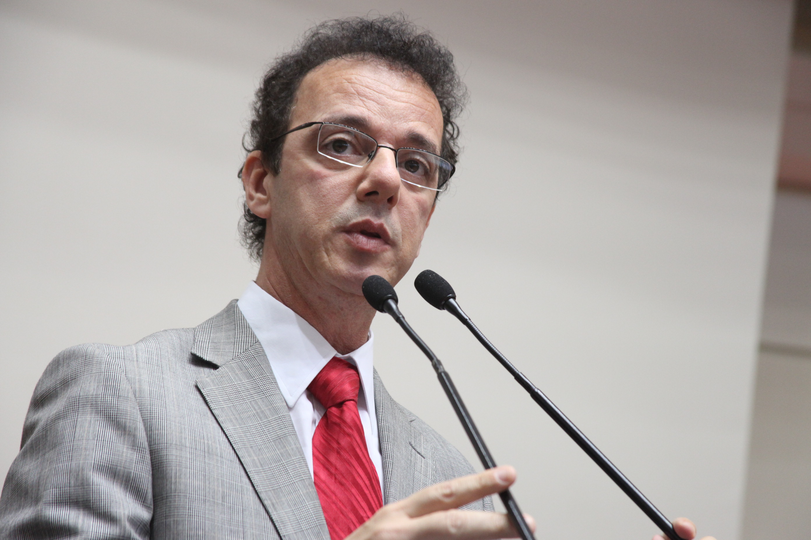 Sessão Ordinária - Plenário Osni Régis. Deputado Ismael dos Santos (PSD). Foto: Fábio Queiroz