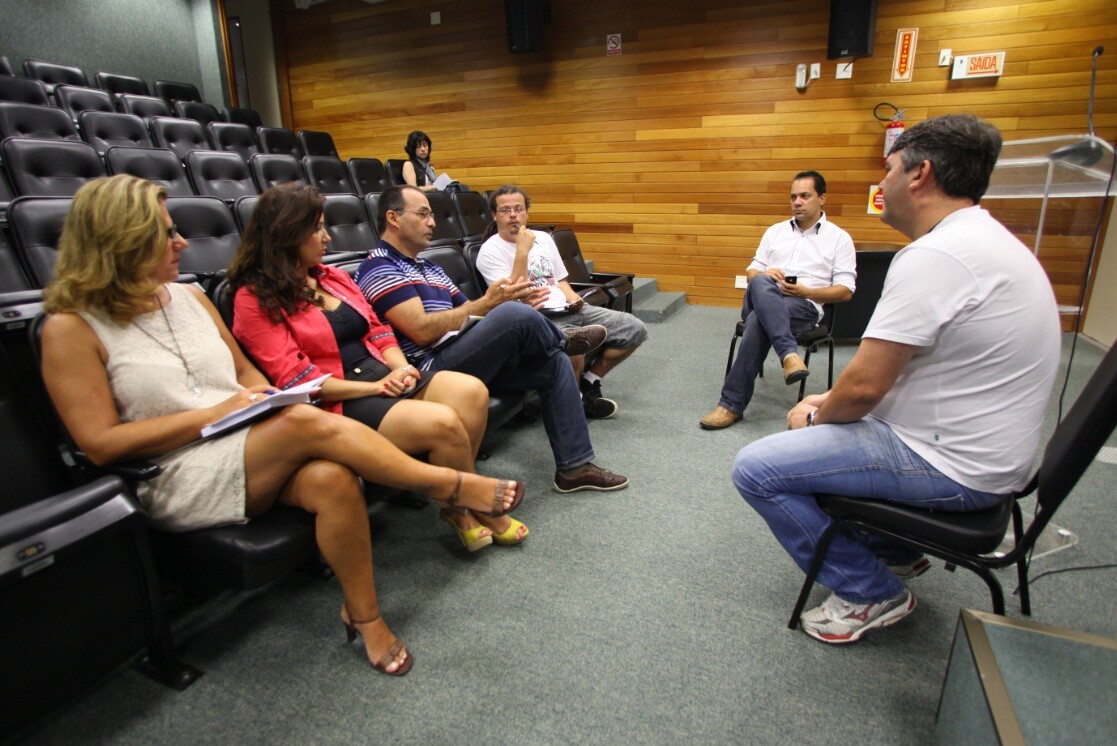 Movimento articula recolhimento de assinaturas para projeto de iniciativa popular