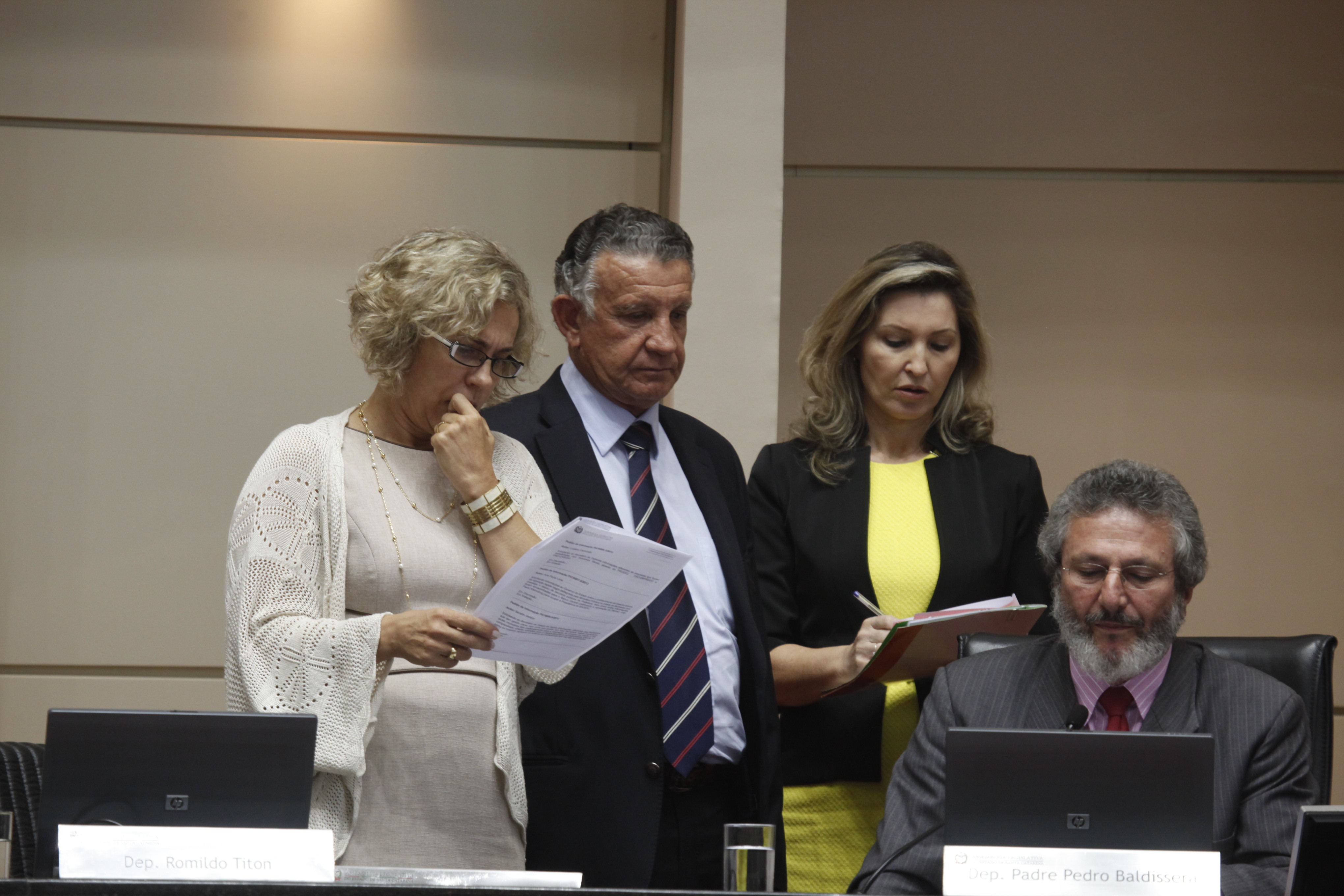 Sessão Ordinária - Plenário Osni Régis. Foto: Carlos Kilian