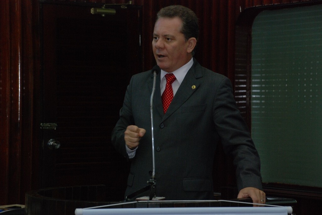 Deputado Joares Ponticelli (PP) recebe homenagem da Unale em João Pessoa. Foto: Jassen Peixoto/Unale
