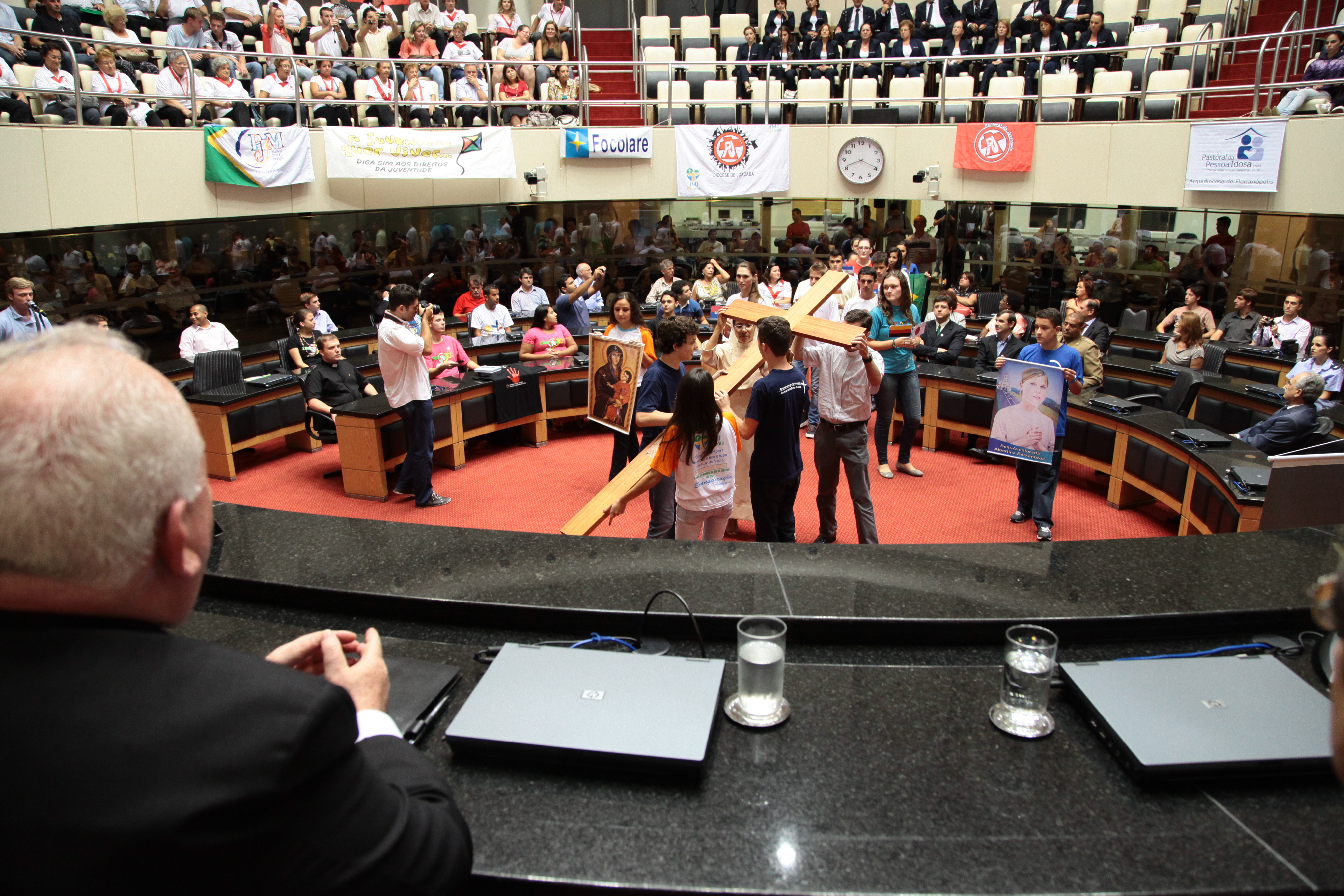 Sessão Especial em comemoração à Campanha da Fraternidade 2013, com o tema Fraternidade e Juventude. Foto: Miriam Zomer